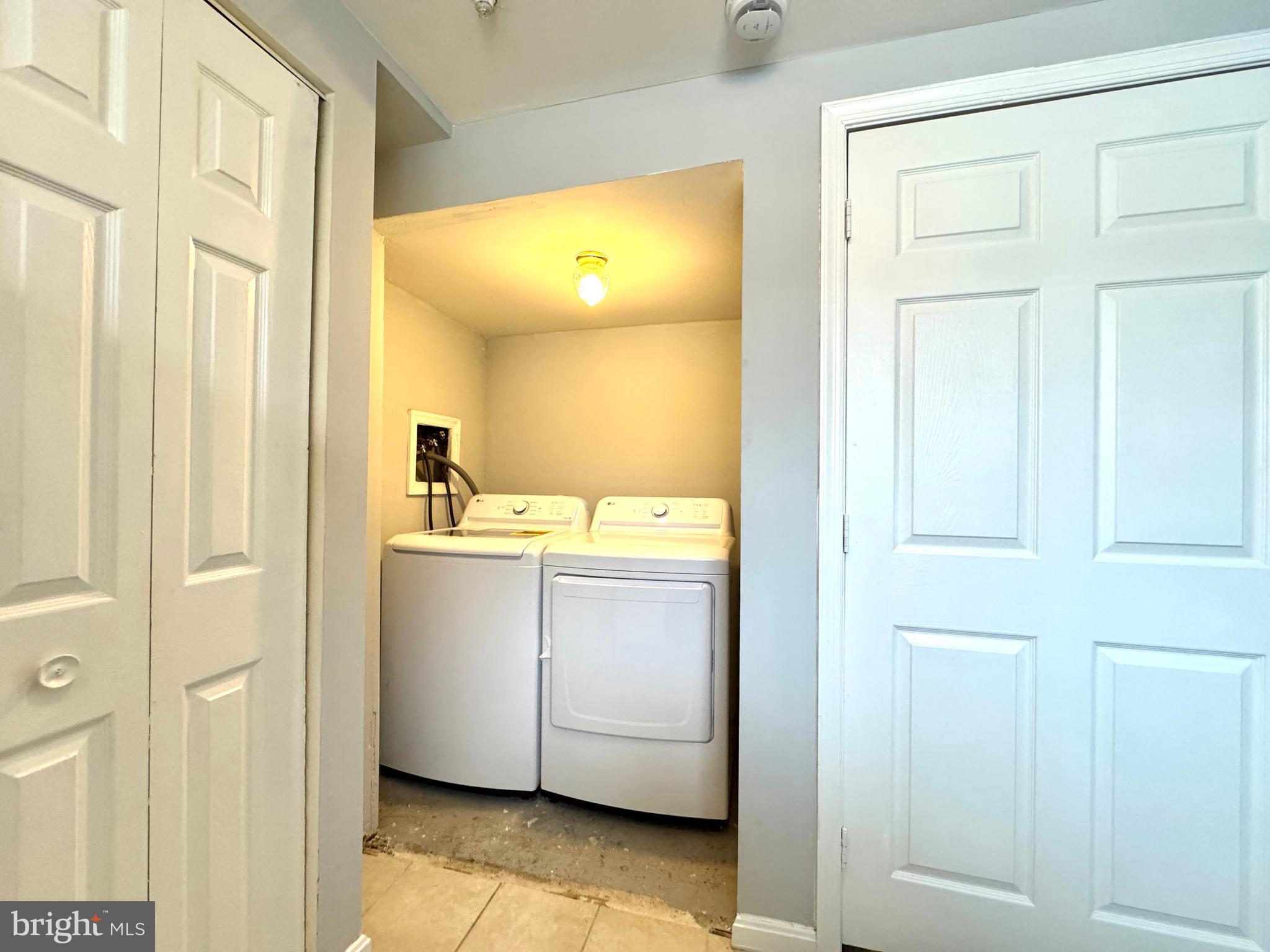 MINERAL SPRING VILLAGE - Residential