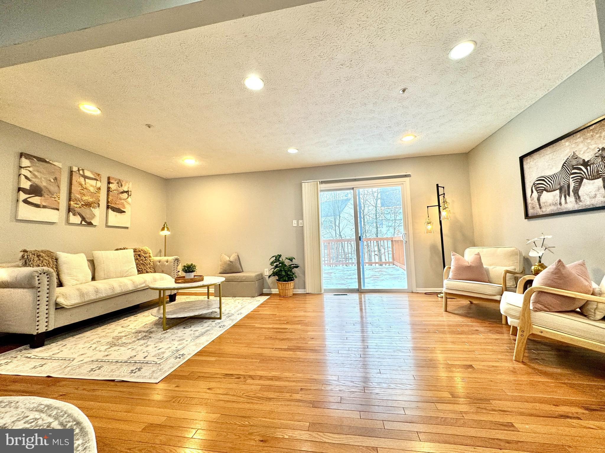 MINERAL SPRING VILLAGE - Residential