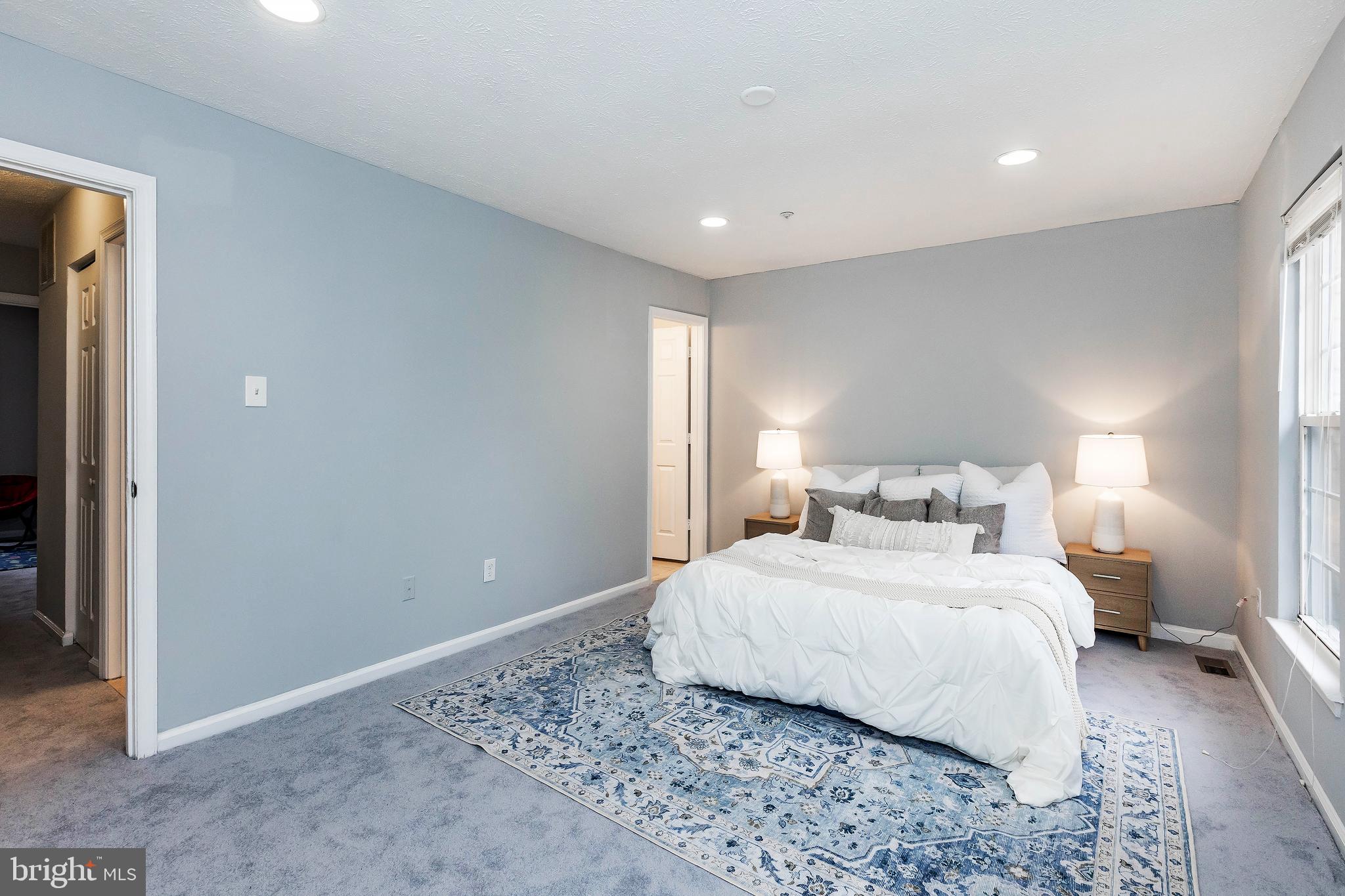 MINERAL SPRING VILLAGE - Residential