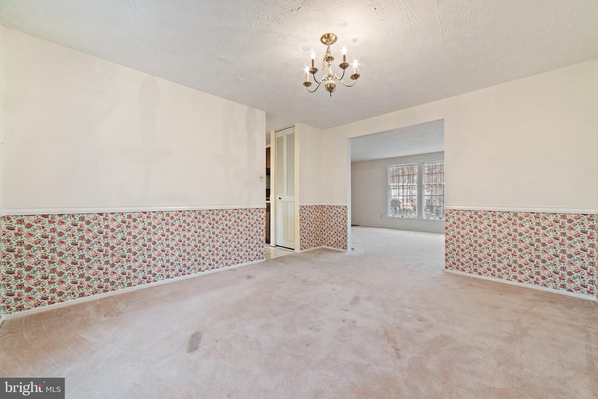 COUNTRY CLUB/LAKE MONTCLAIR - Residential