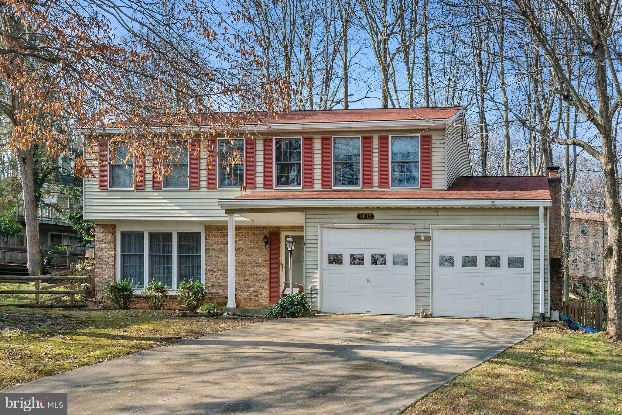 COUNTRY CLUB/LAKE MONTCLAIR - Residential