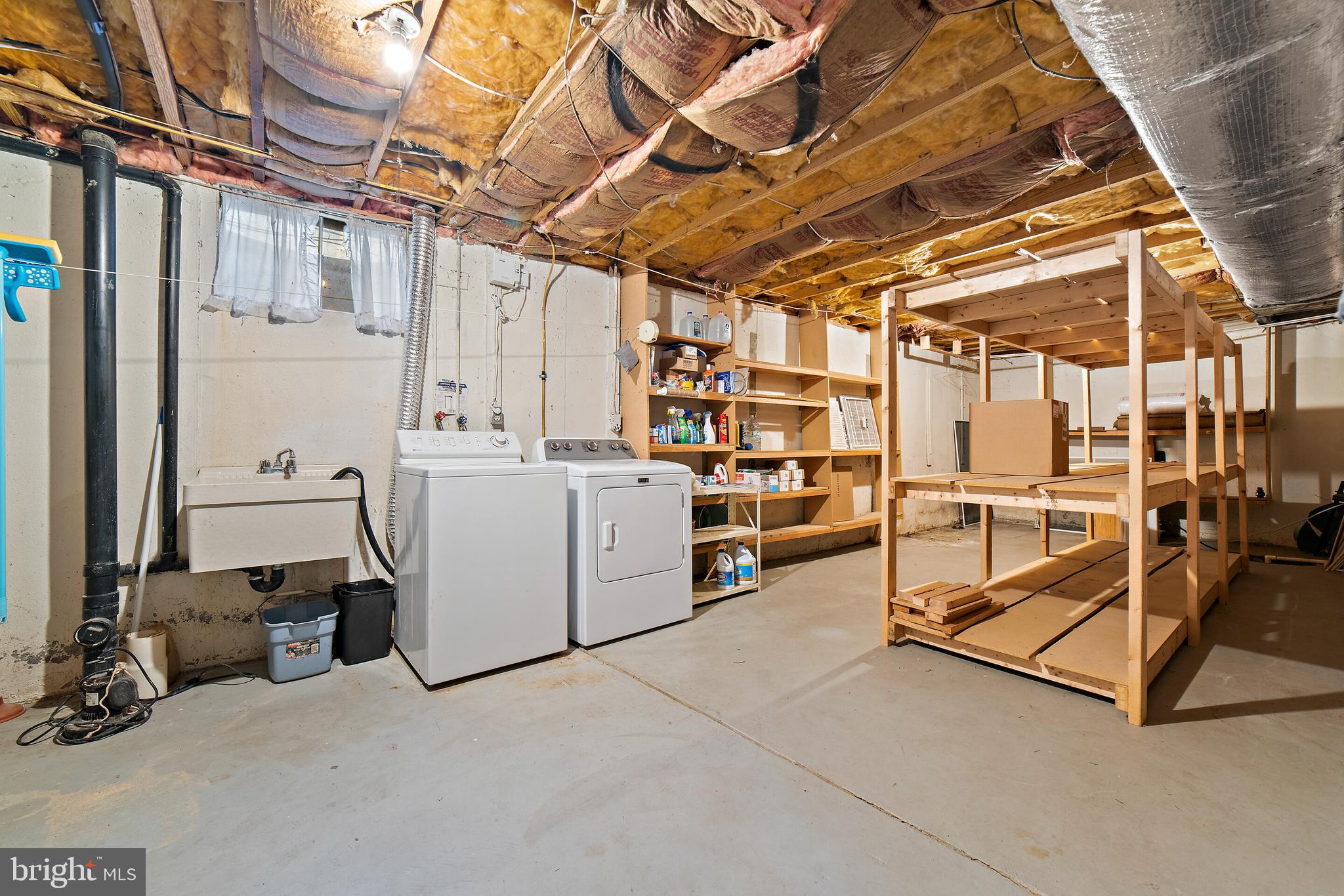 COUNTRY CLUB/LAKE MONTCLAIR - Residential