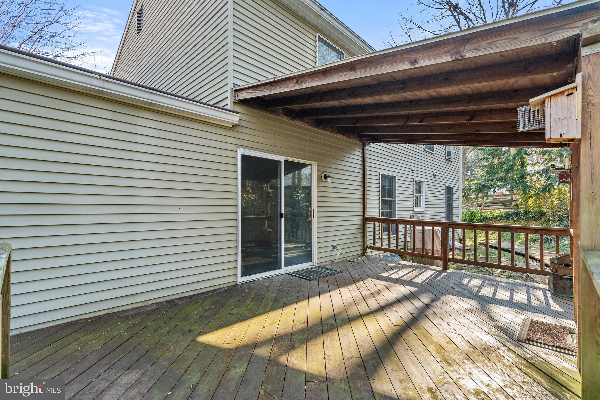 COUNTRY CLUB/LAKE MONTCLAIR - Residential