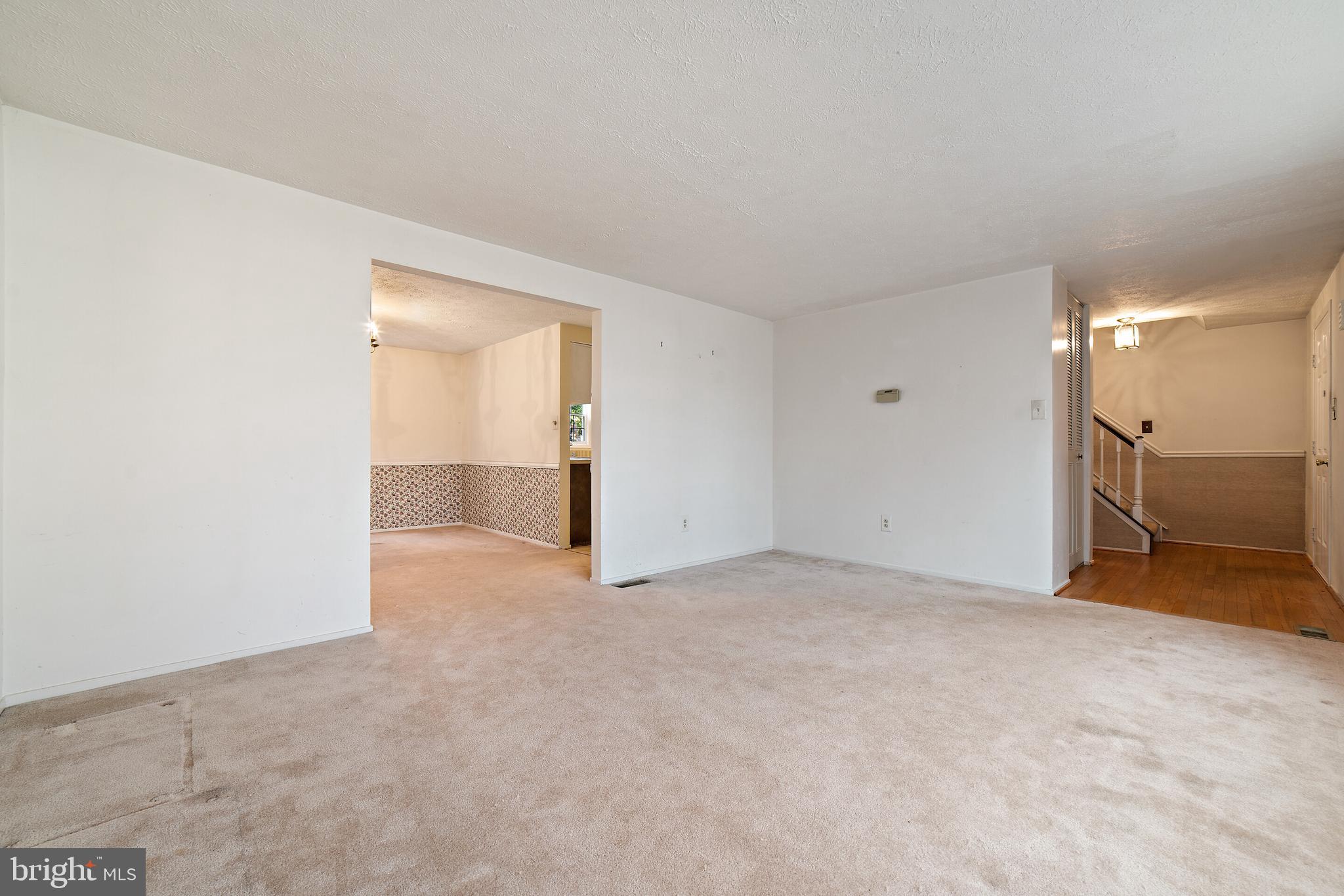 COUNTRY CLUB/LAKE MONTCLAIR - Residential