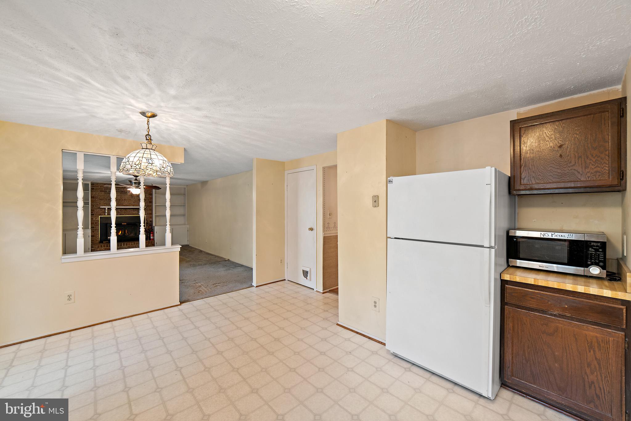 COUNTRY CLUB/LAKE MONTCLAIR - Residential