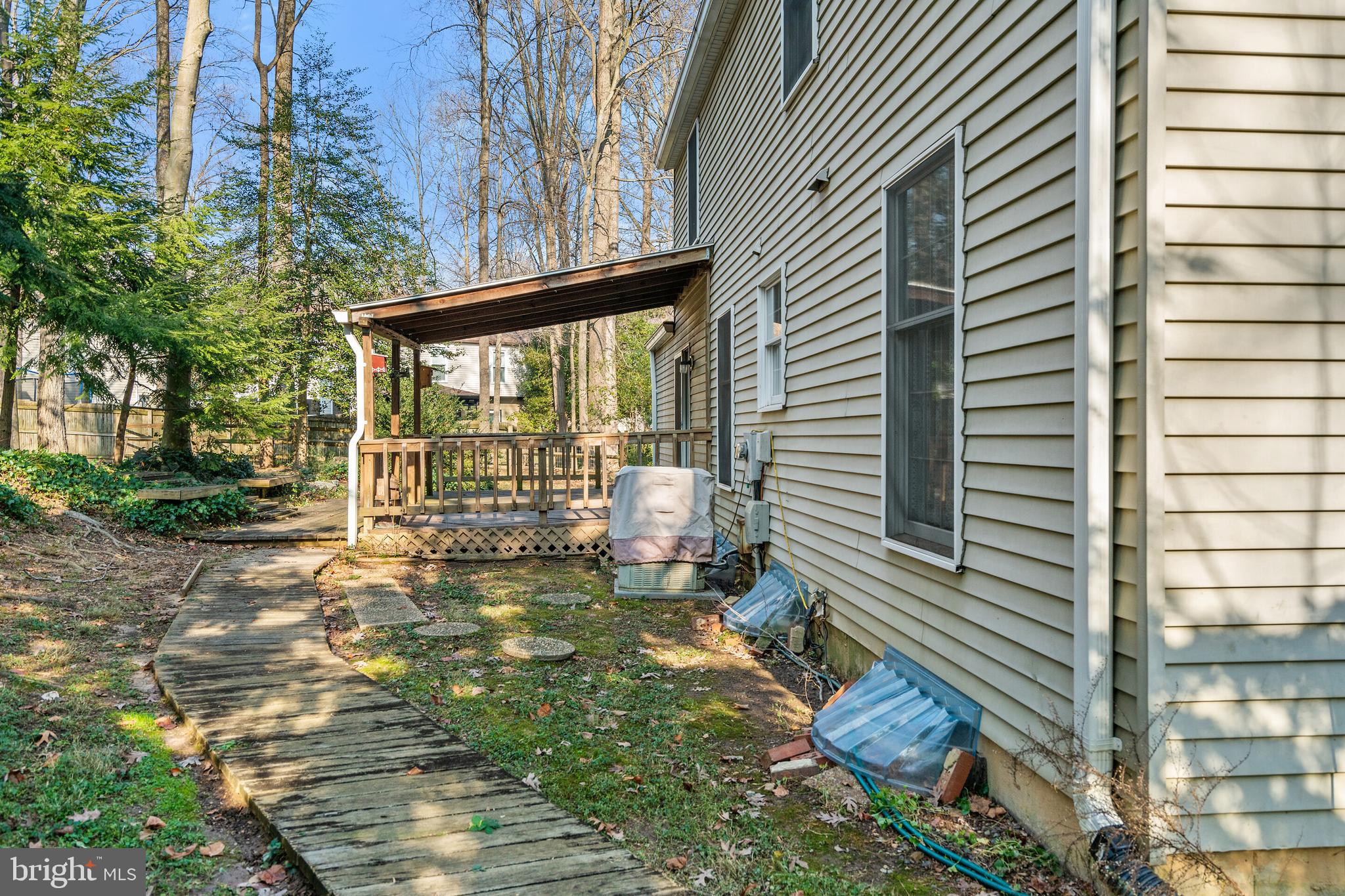 COUNTRY CLUB/LAKE MONTCLAIR - Residential