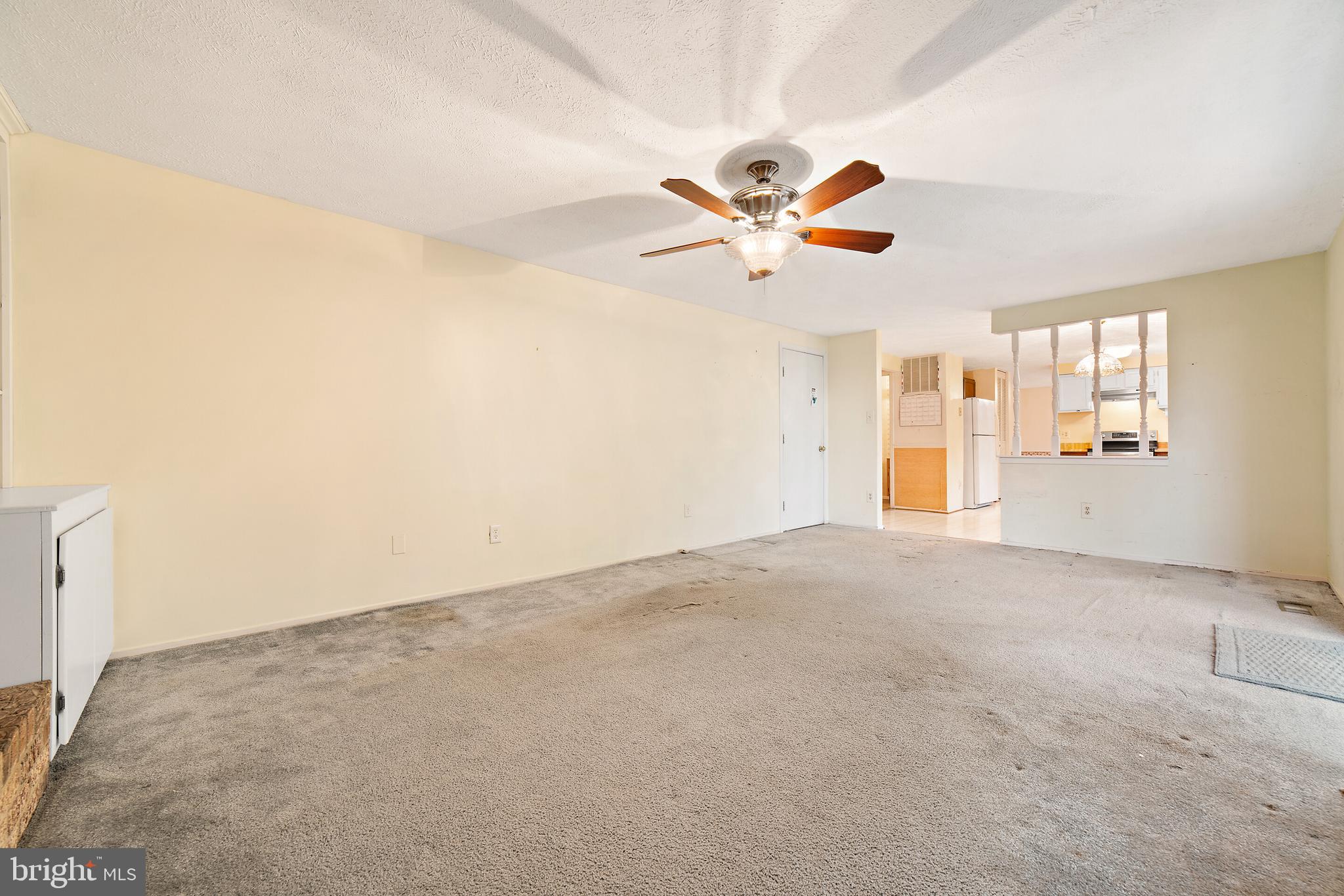 COUNTRY CLUB/LAKE MONTCLAIR - Residential