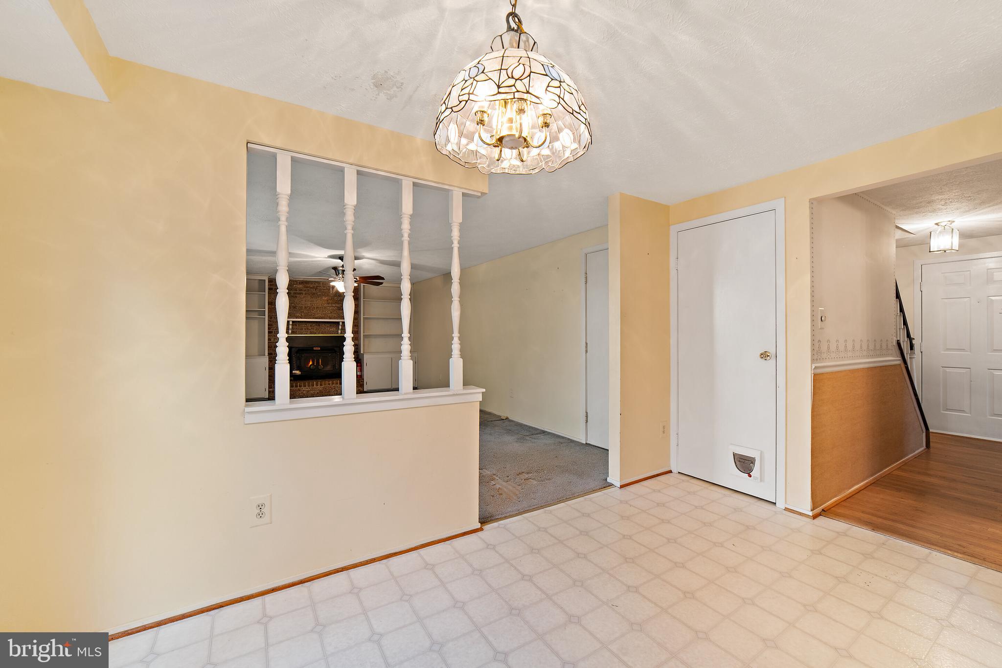 COUNTRY CLUB/LAKE MONTCLAIR - Residential