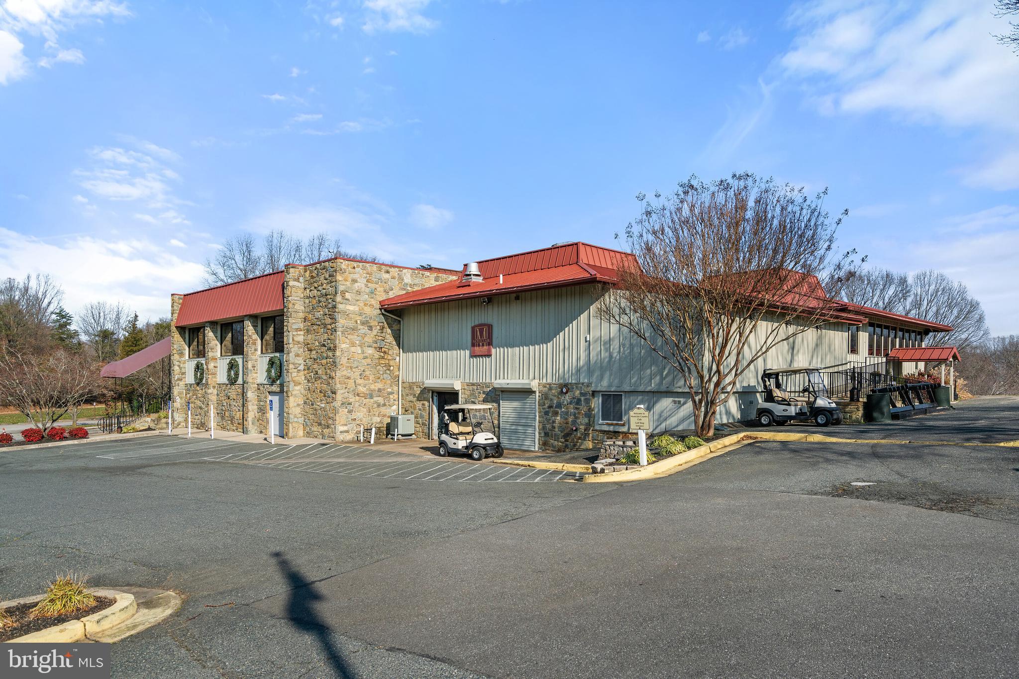 COUNTRY CLUB/LAKE MONTCLAIR - Residential