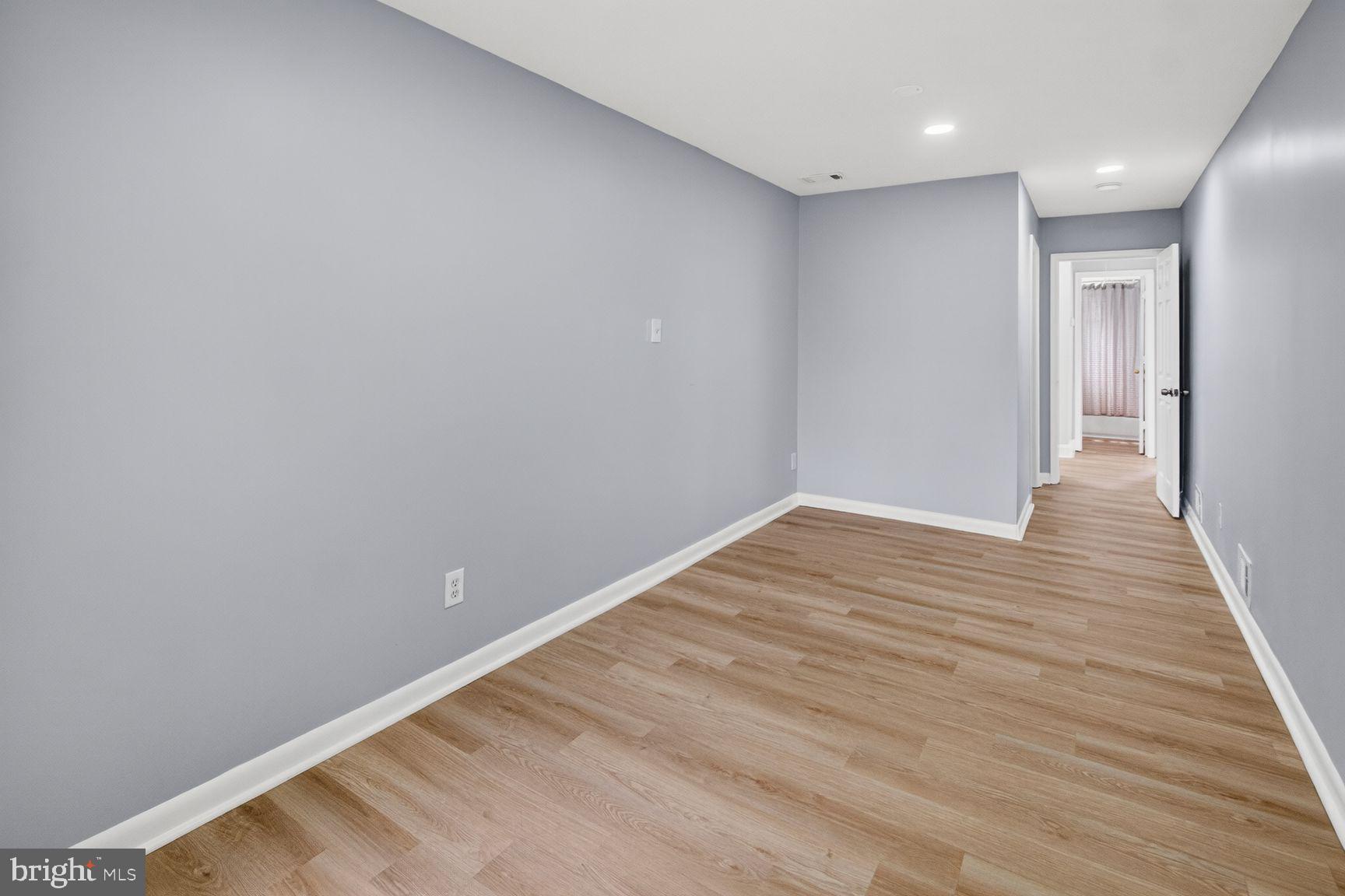 GLENMONT HILLS - Residential