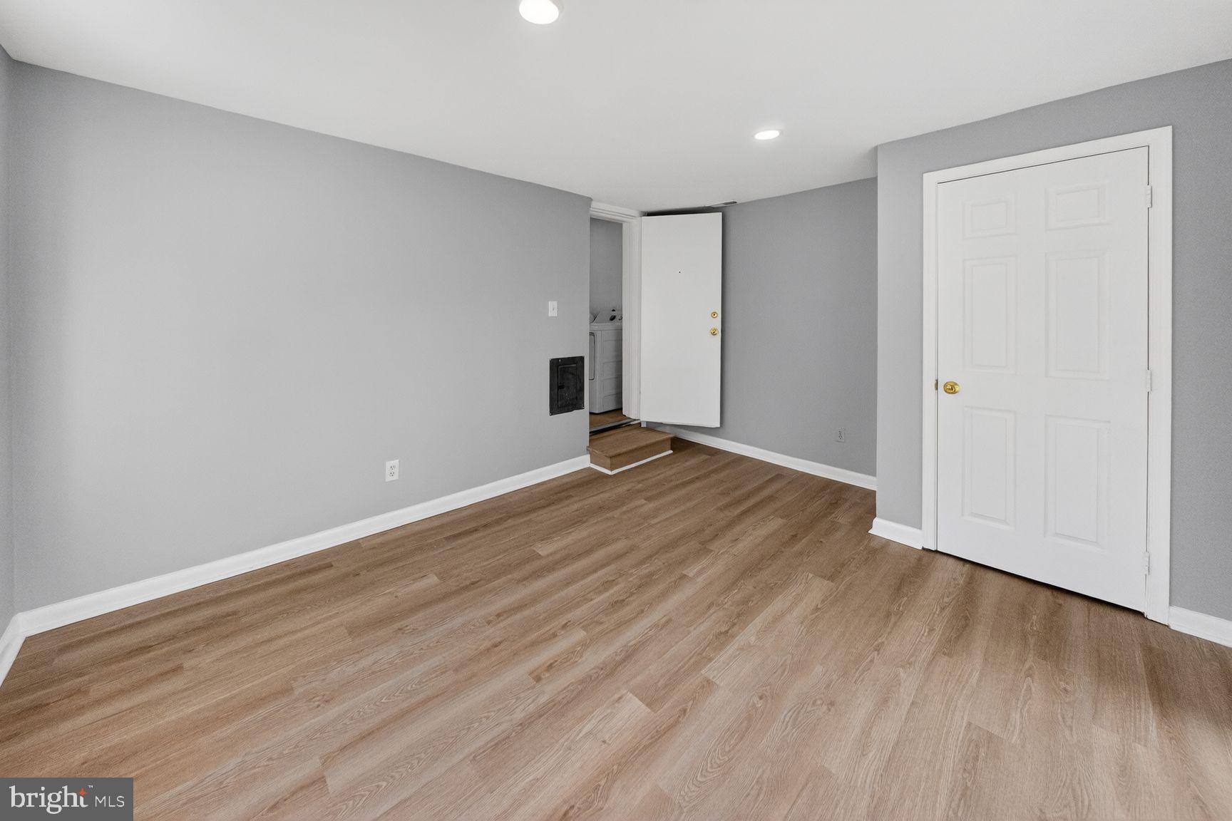 GLENMONT HILLS - Residential
