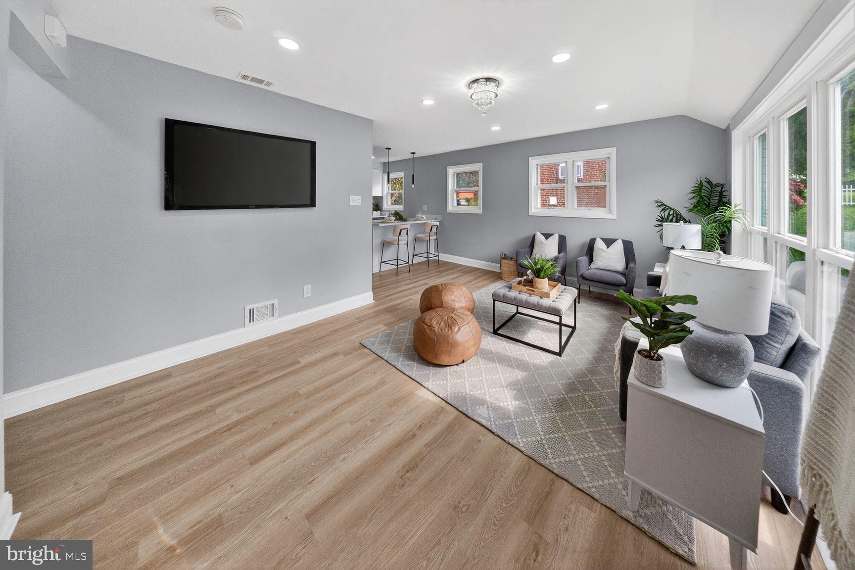 GLENMONT HILLS - Residential