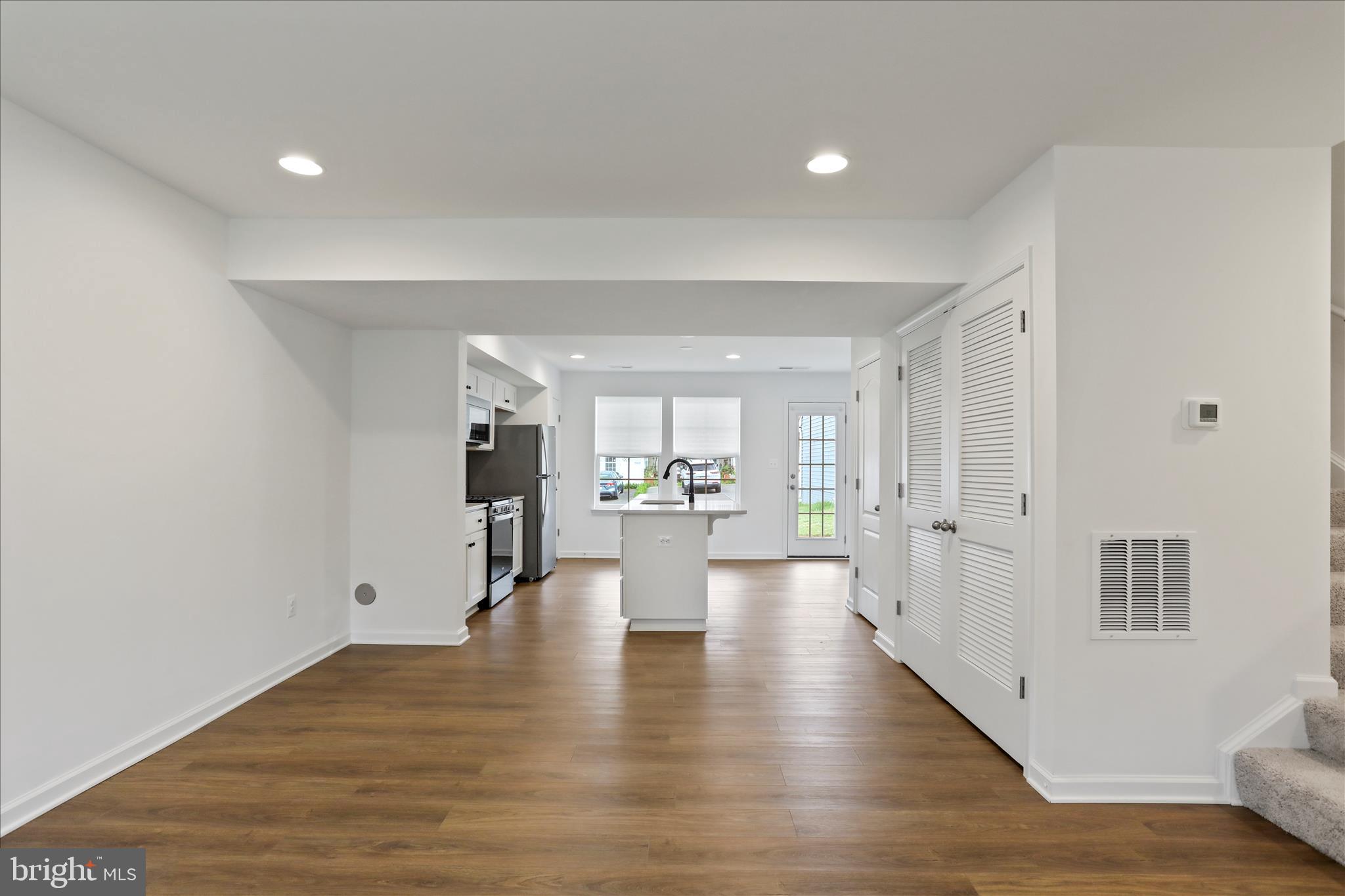 HUNTFIELD - Residential Lease