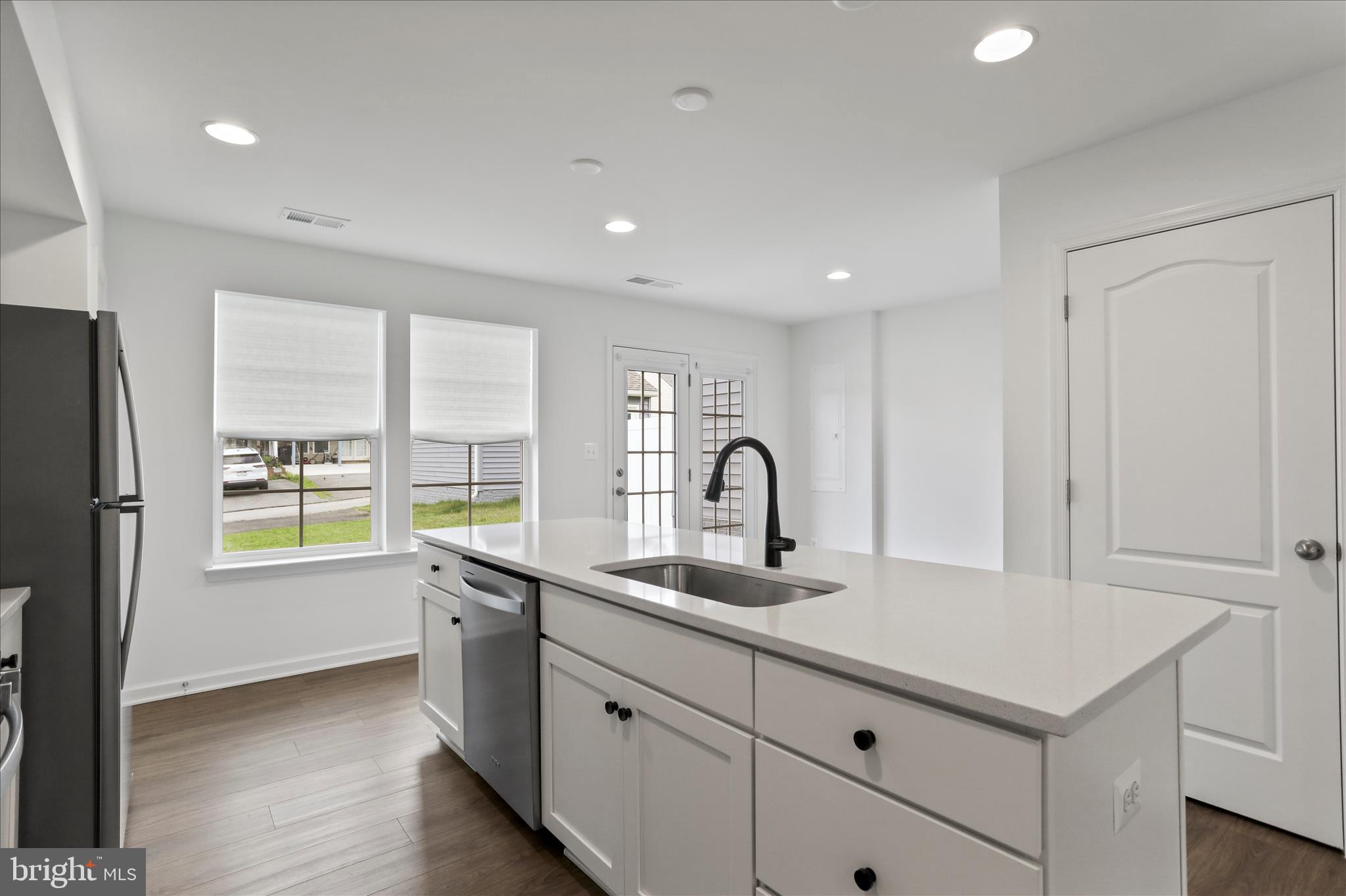 HUNTFIELD - Residential Lease