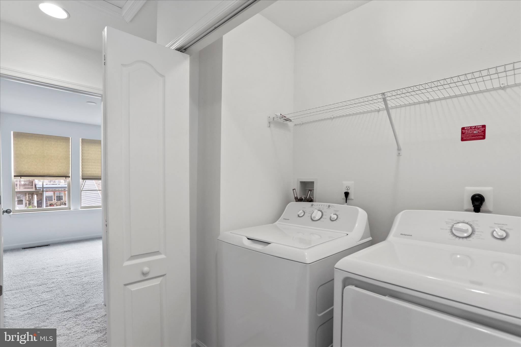 HUNTFIELD - Residential Lease