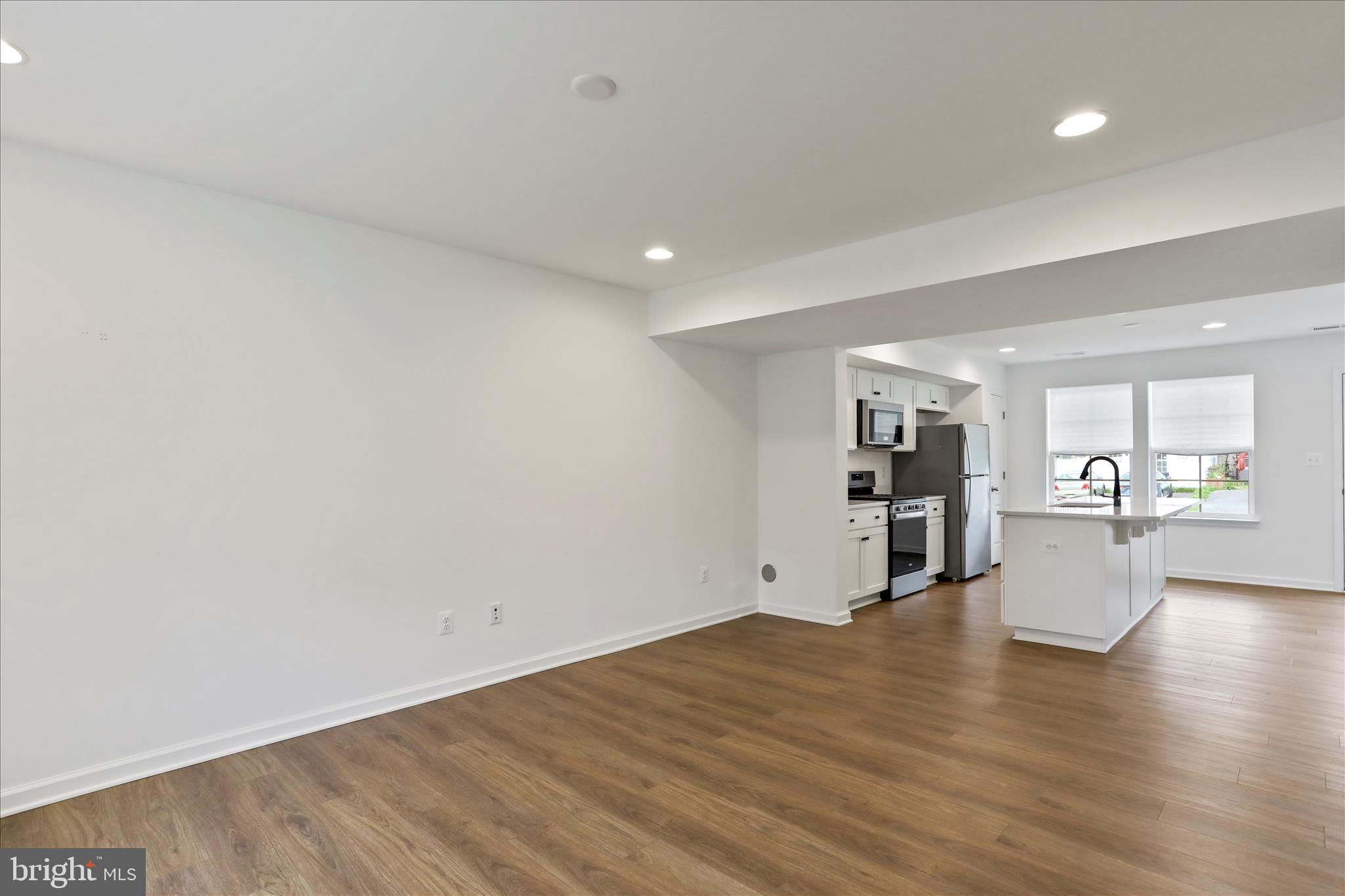 HUNTFIELD - Residential Lease