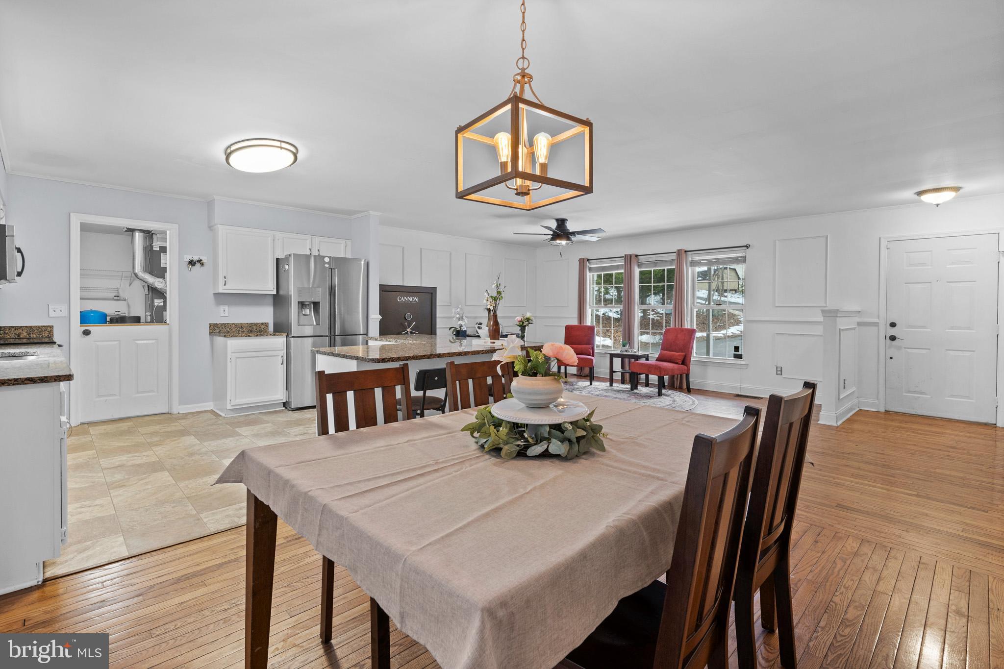 OLDE COUNTRY ESTATES SUB - Residential