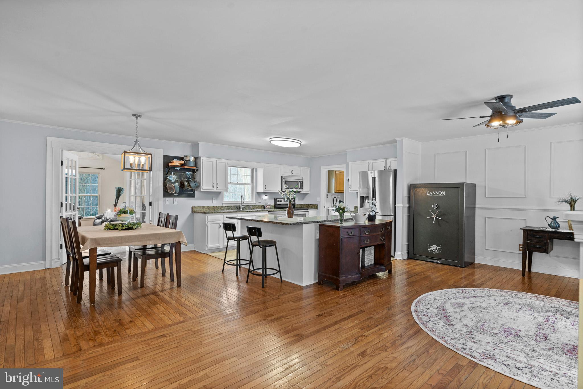 OLDE COUNTRY ESTATES SUB - Residential