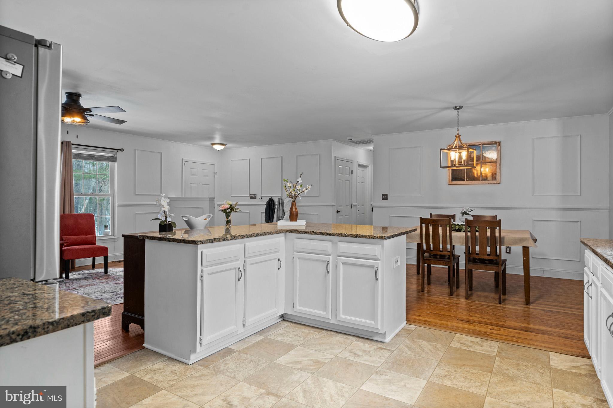 OLDE COUNTRY ESTATES SUB - Residential