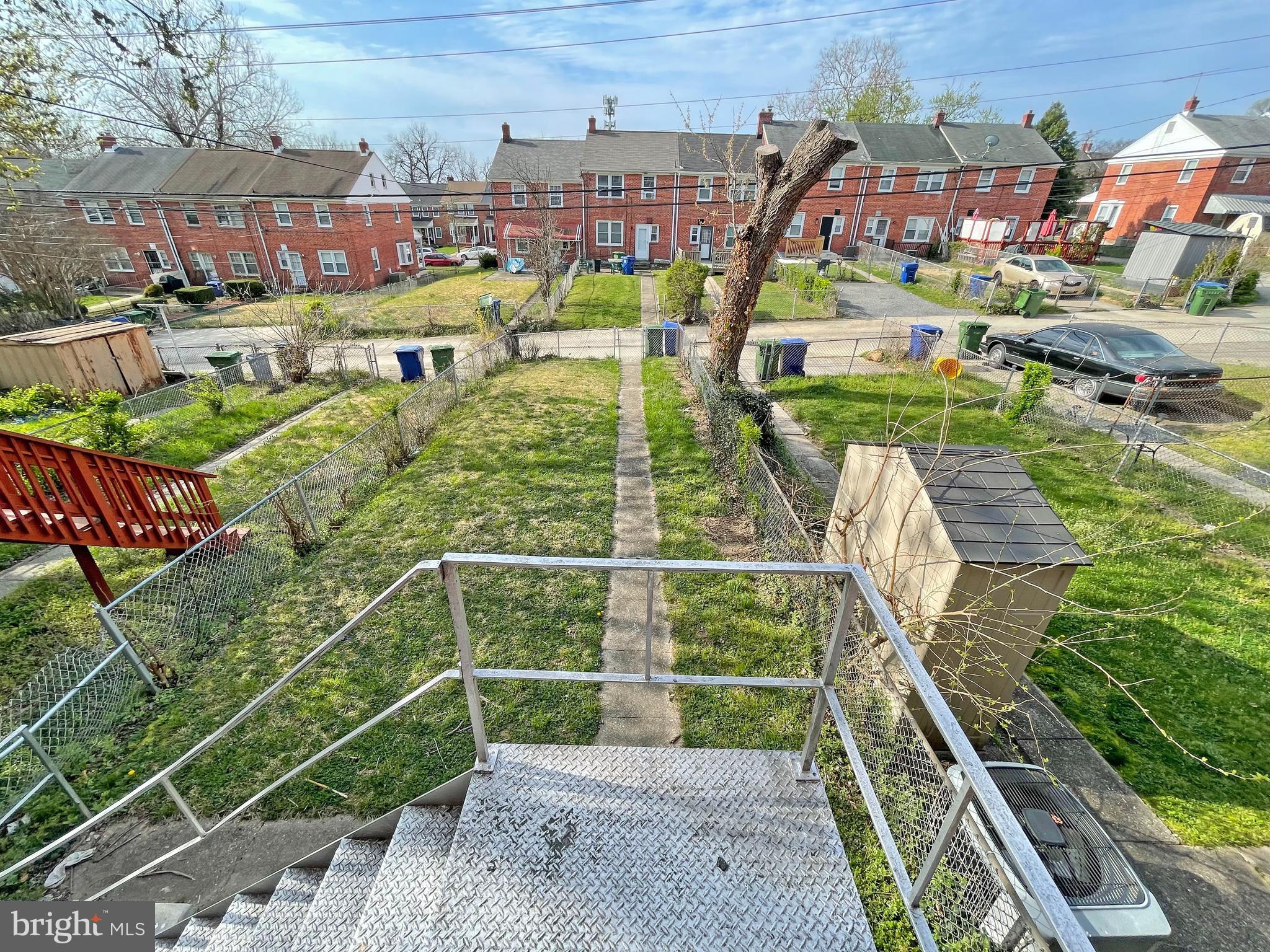 IDLEWOOD - Residential