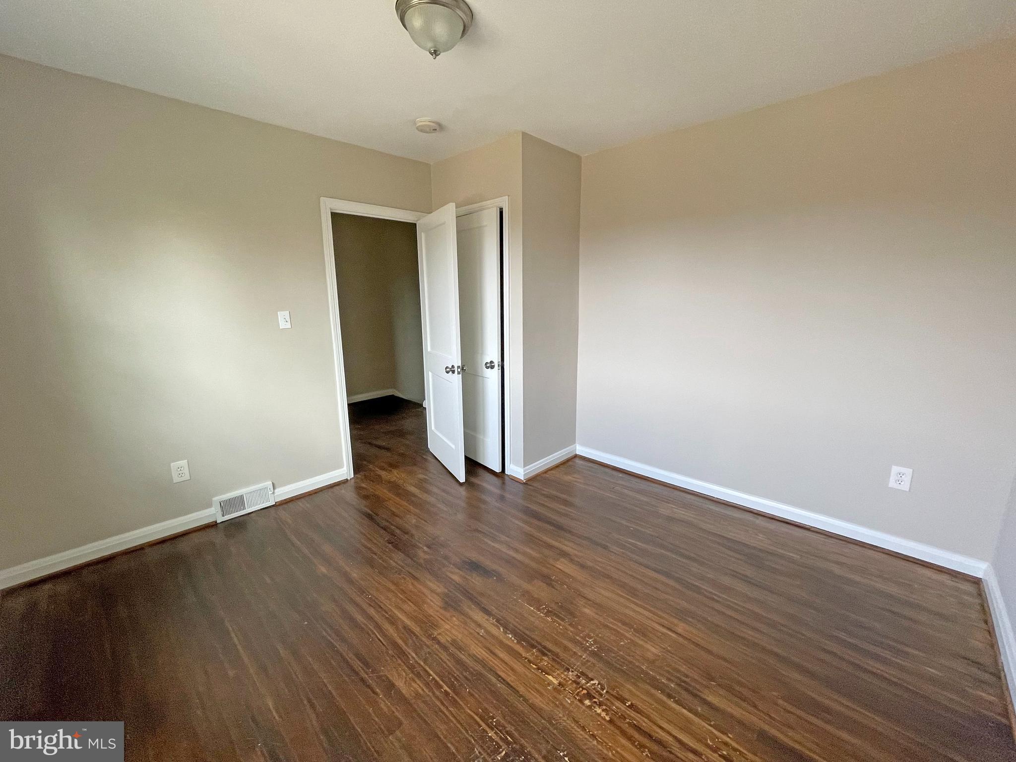 IDLEWOOD - Residential