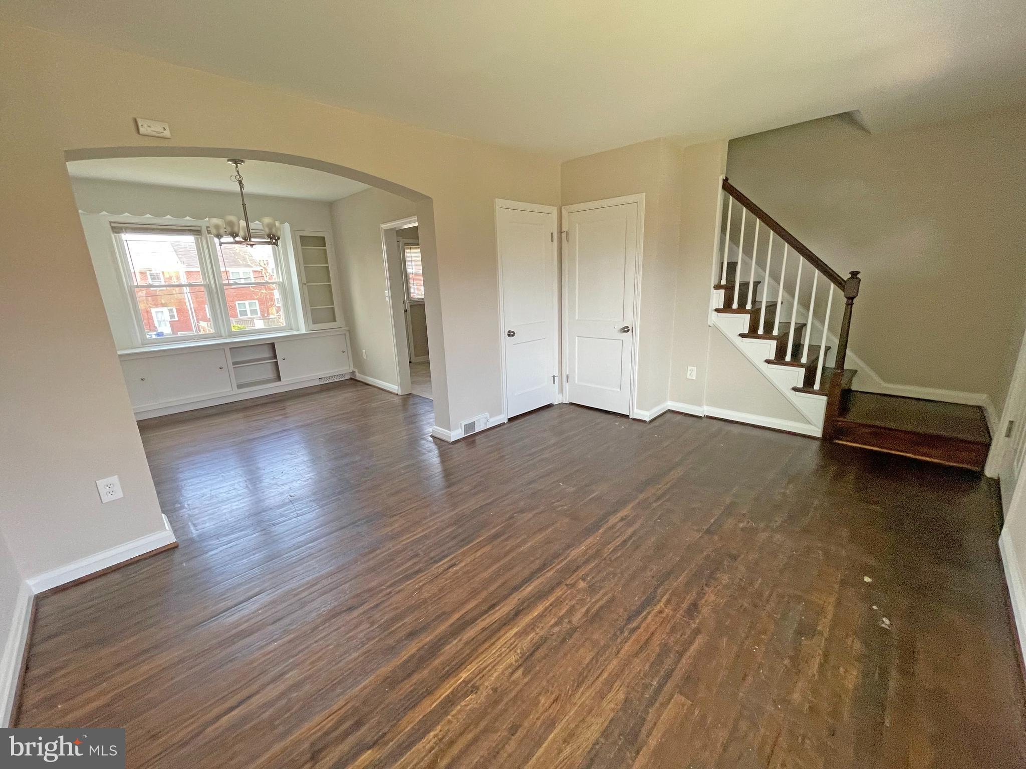 IDLEWOOD - Residential