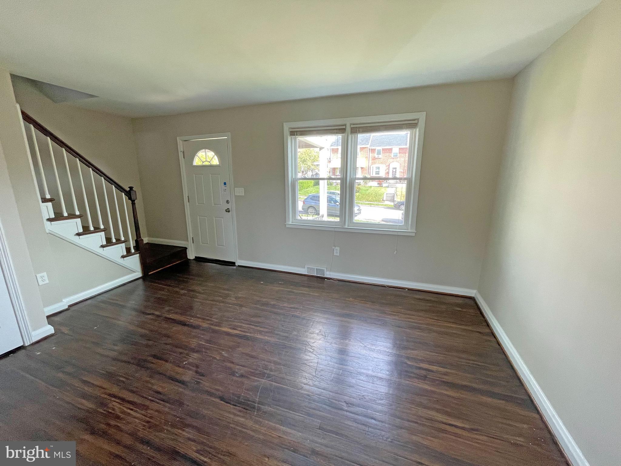 IDLEWOOD - Residential