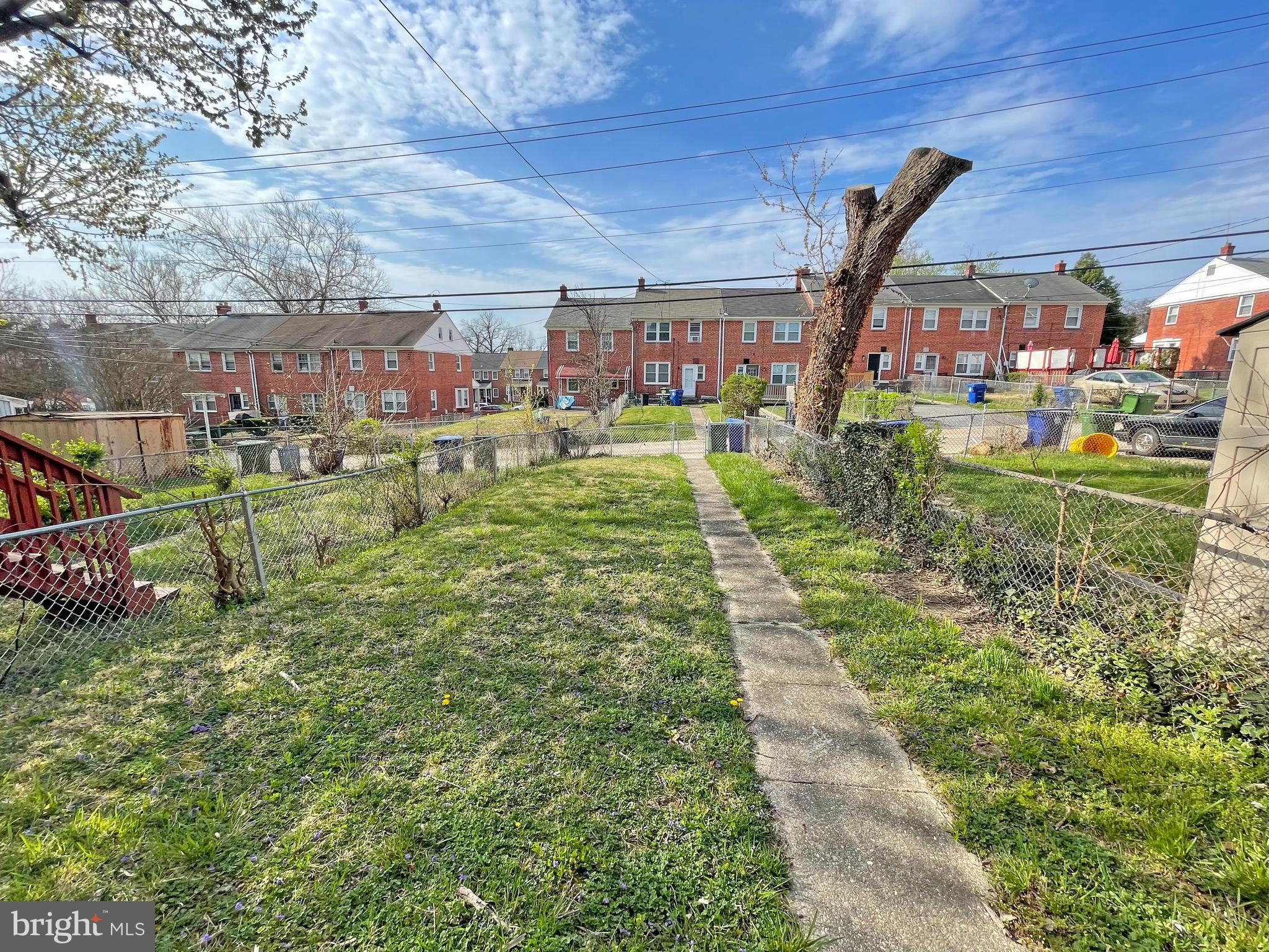 IDLEWOOD - Residential