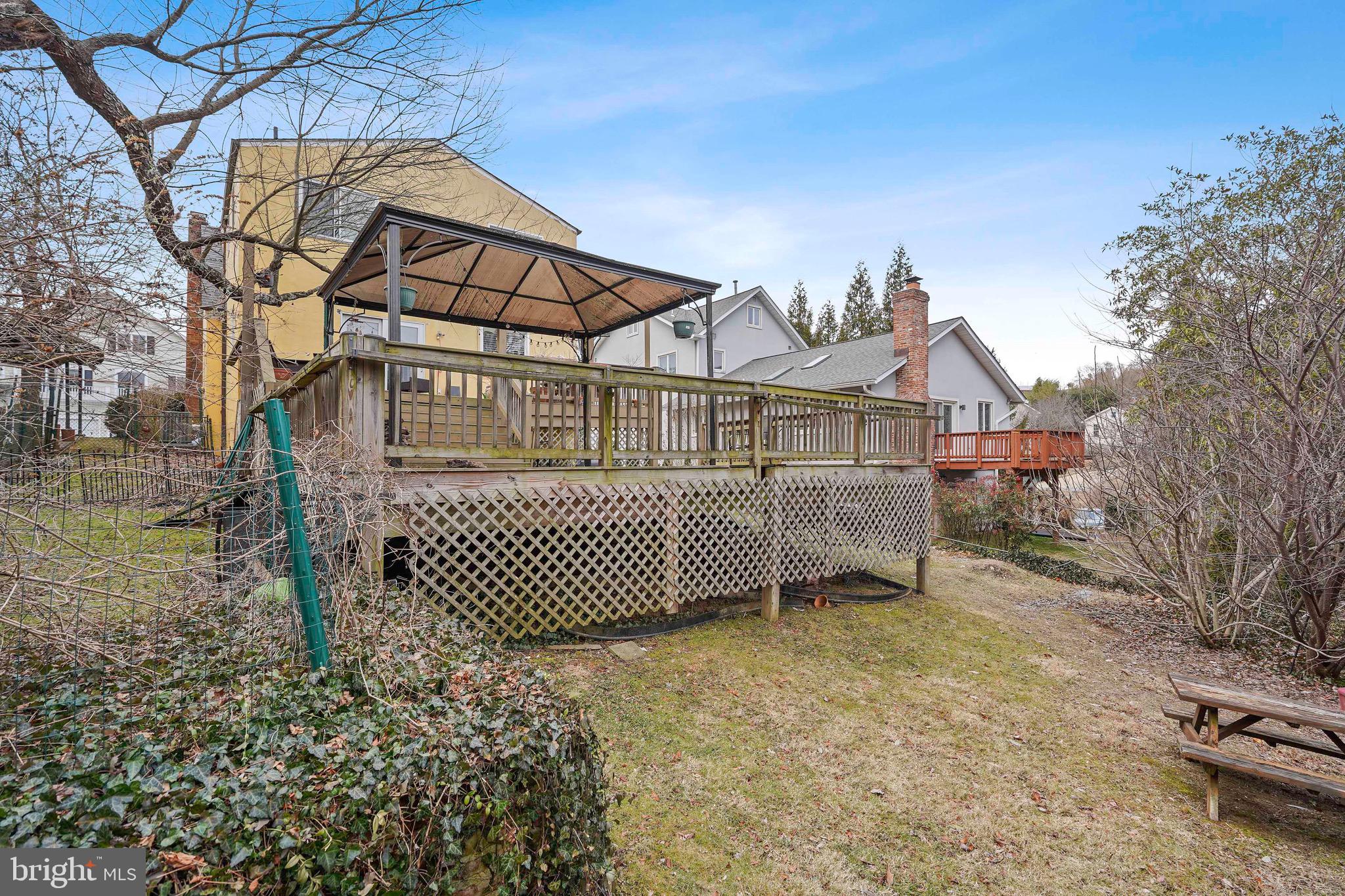 BETHESDA OUTSIDE - Residential