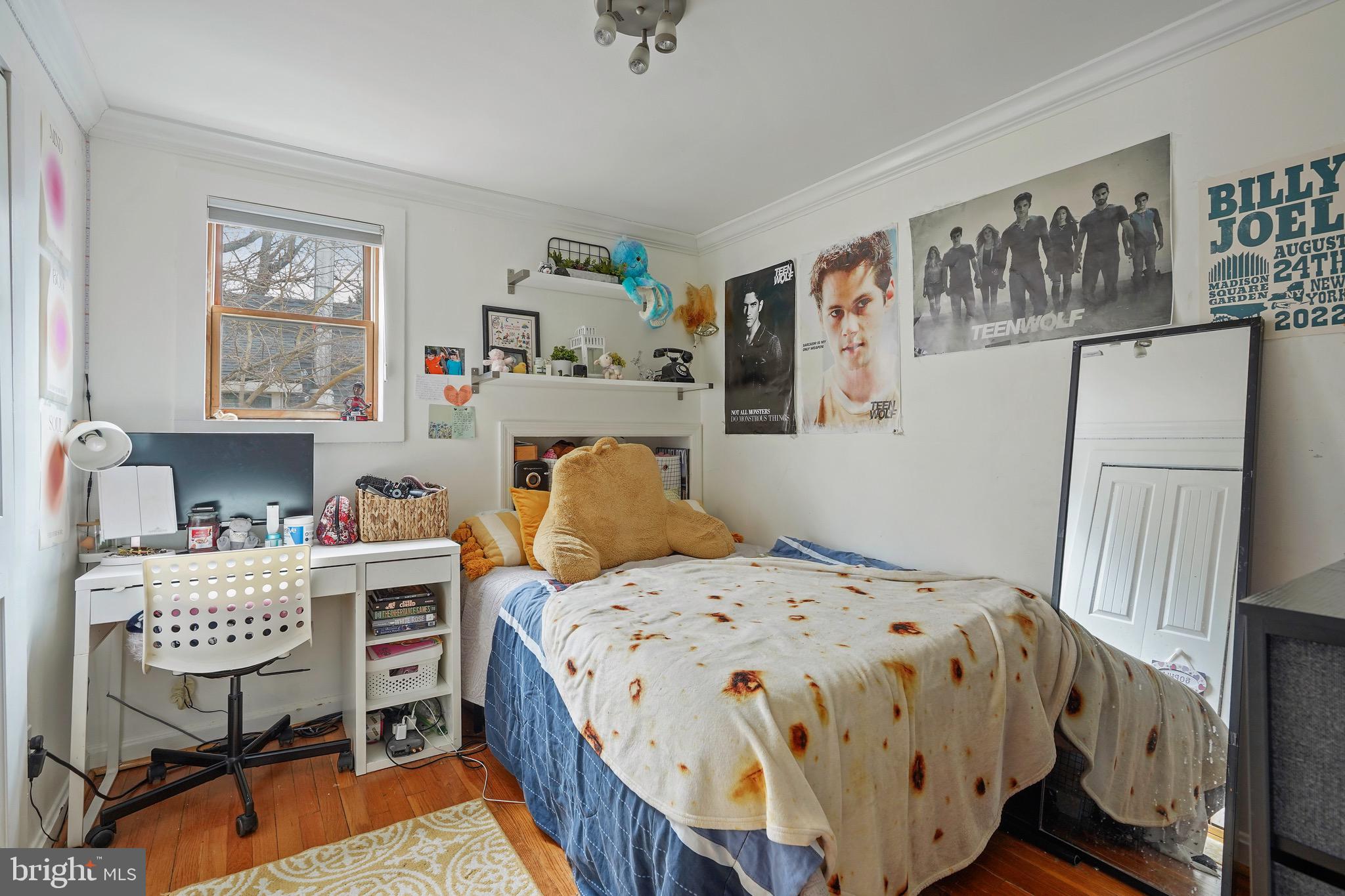 BETHESDA OUTSIDE - Residential