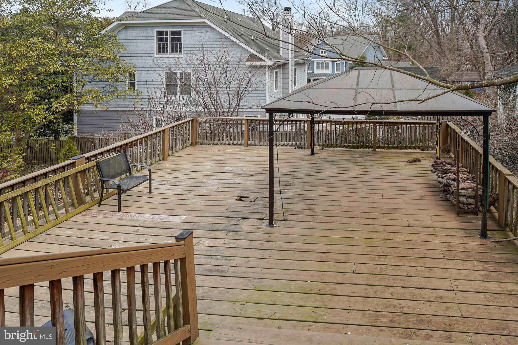 BETHESDA OUTSIDE - Residential