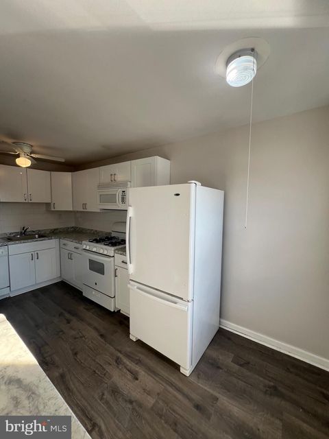 Photo of 952 Grant Road, FOLCROFT, PA 19032 (MLS # PADE2107812)