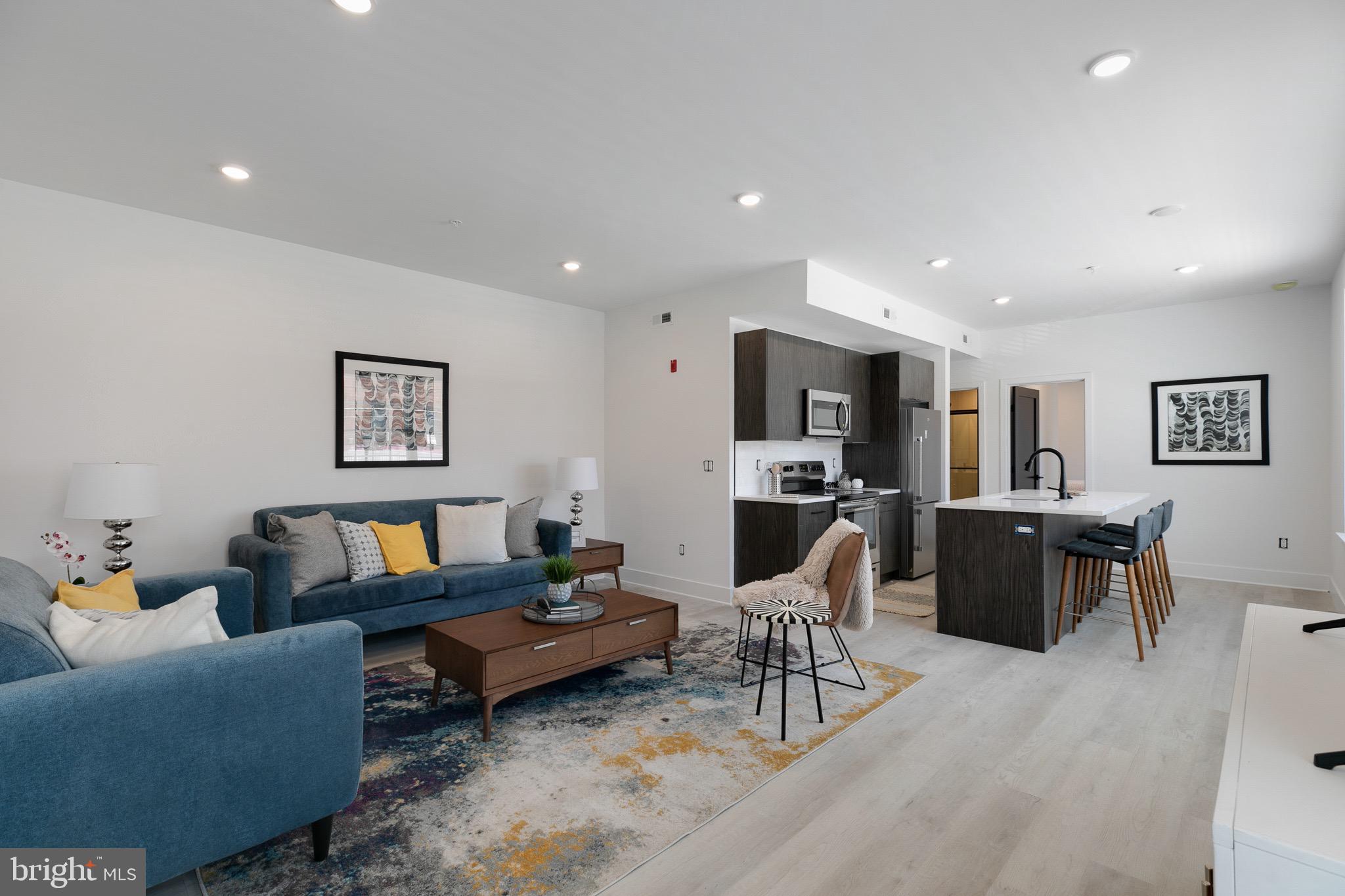 PORT RICHMOND - Residential Lease