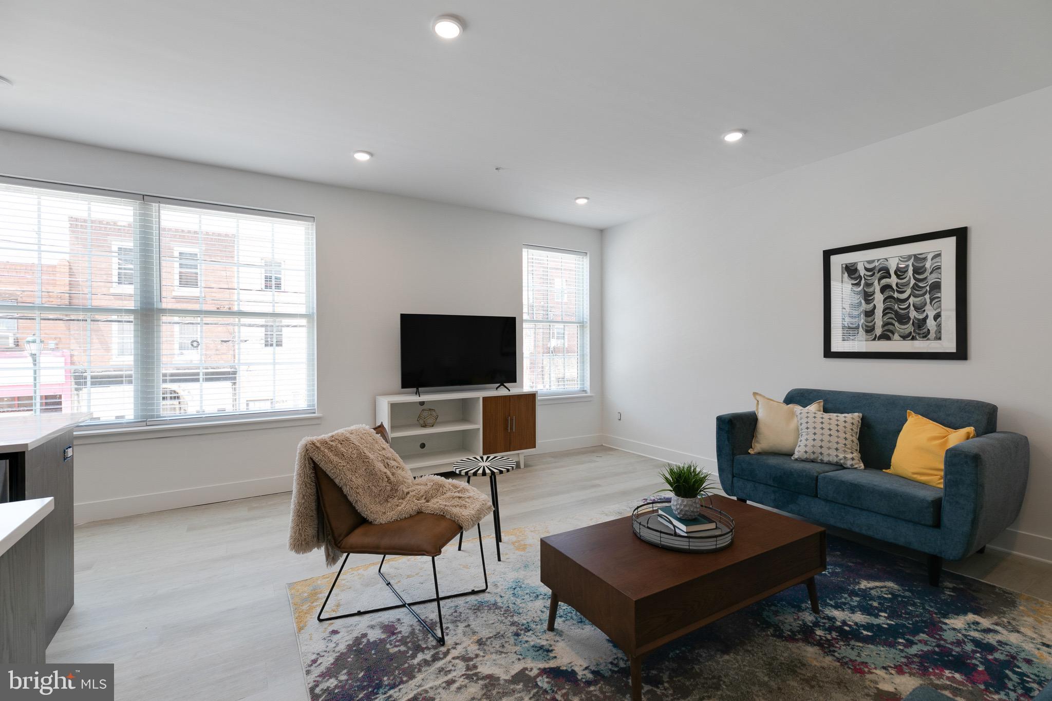 PORT RICHMOND - Residential Lease