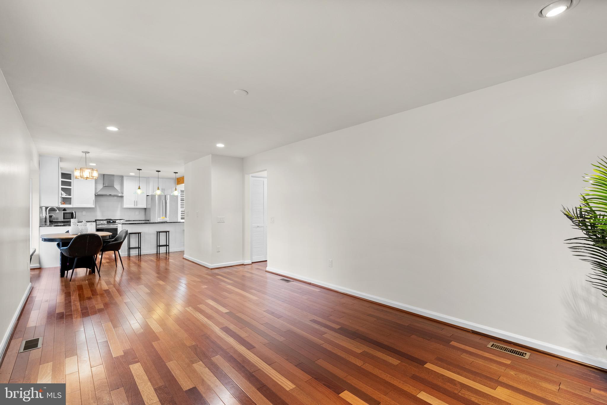 POTOMAC RIDGE - Residential