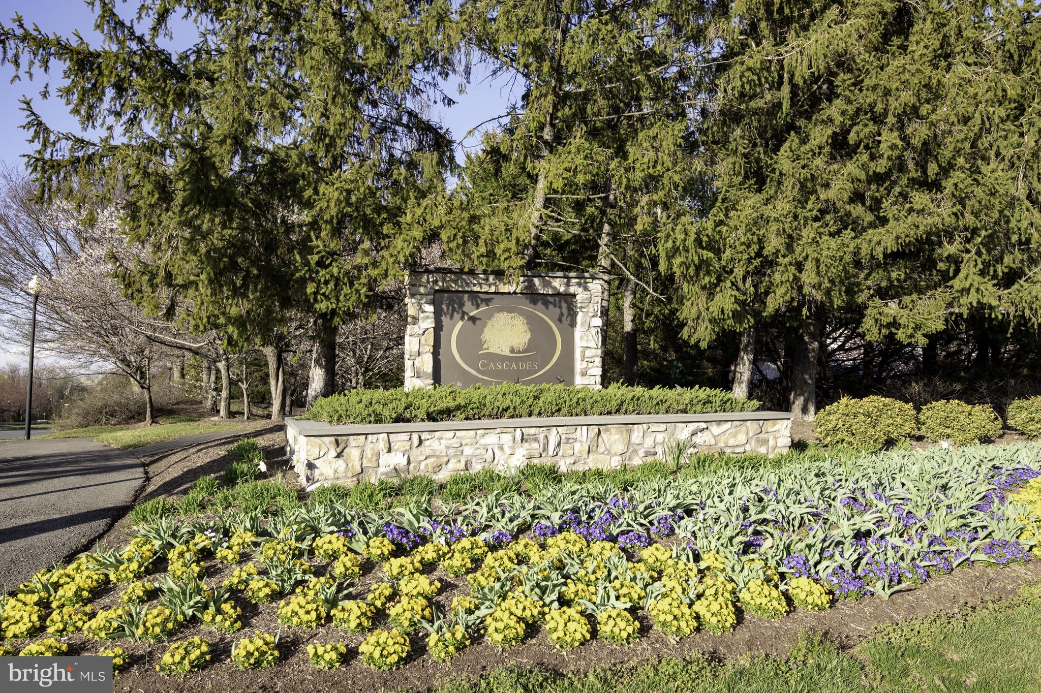 POTOMAC LAKES - Residential