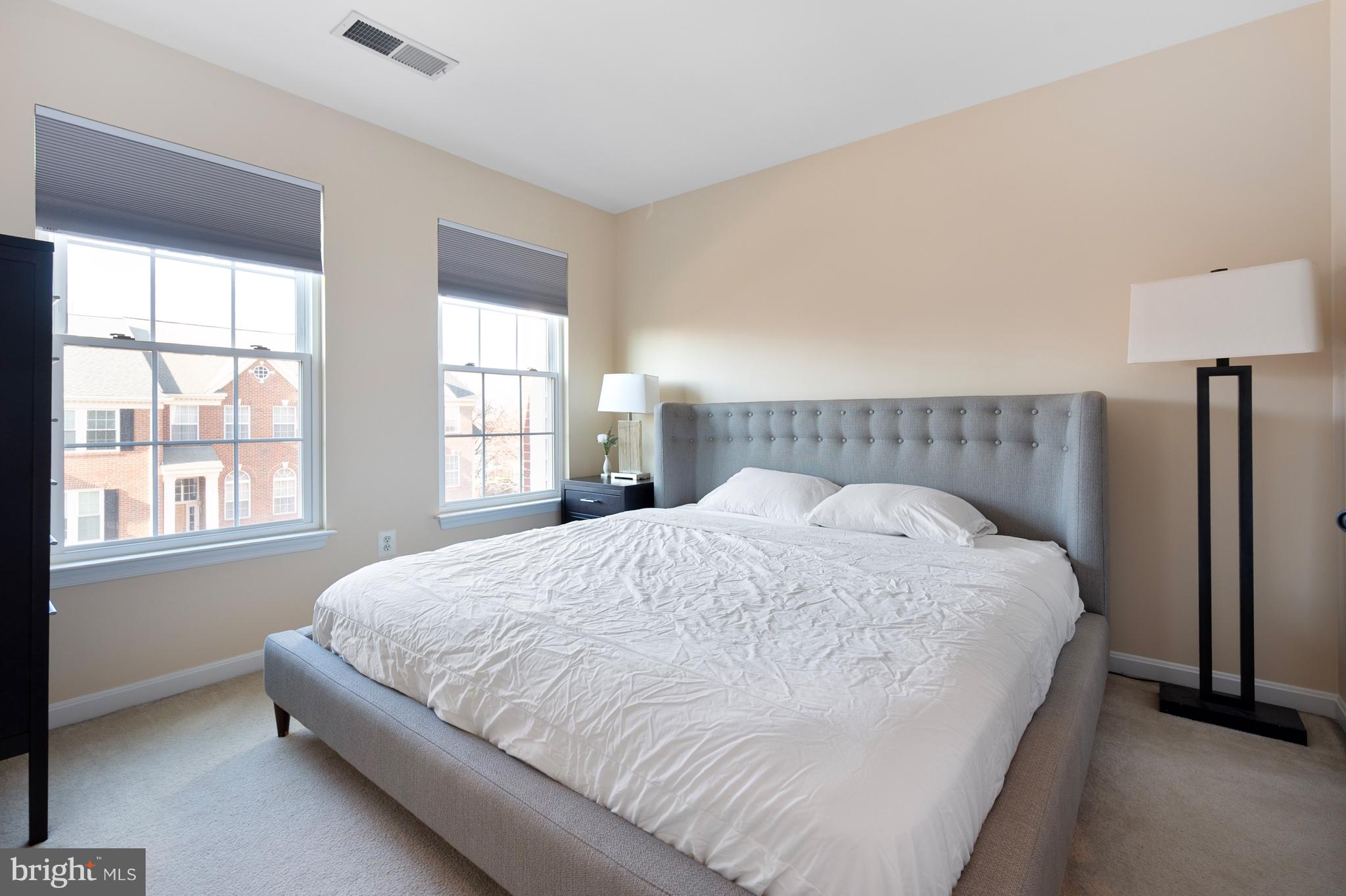 POTOMAC LAKES - Residential