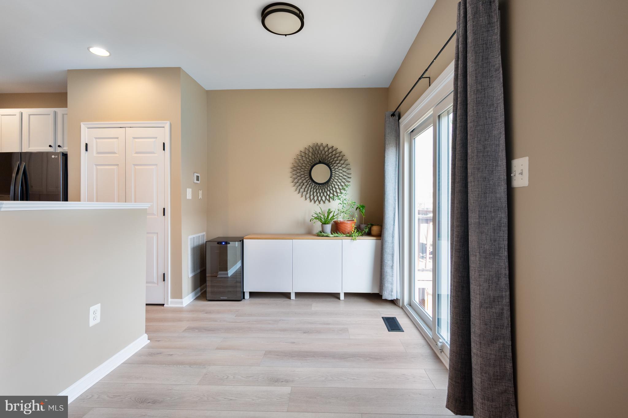 POTOMAC LAKES - Residential