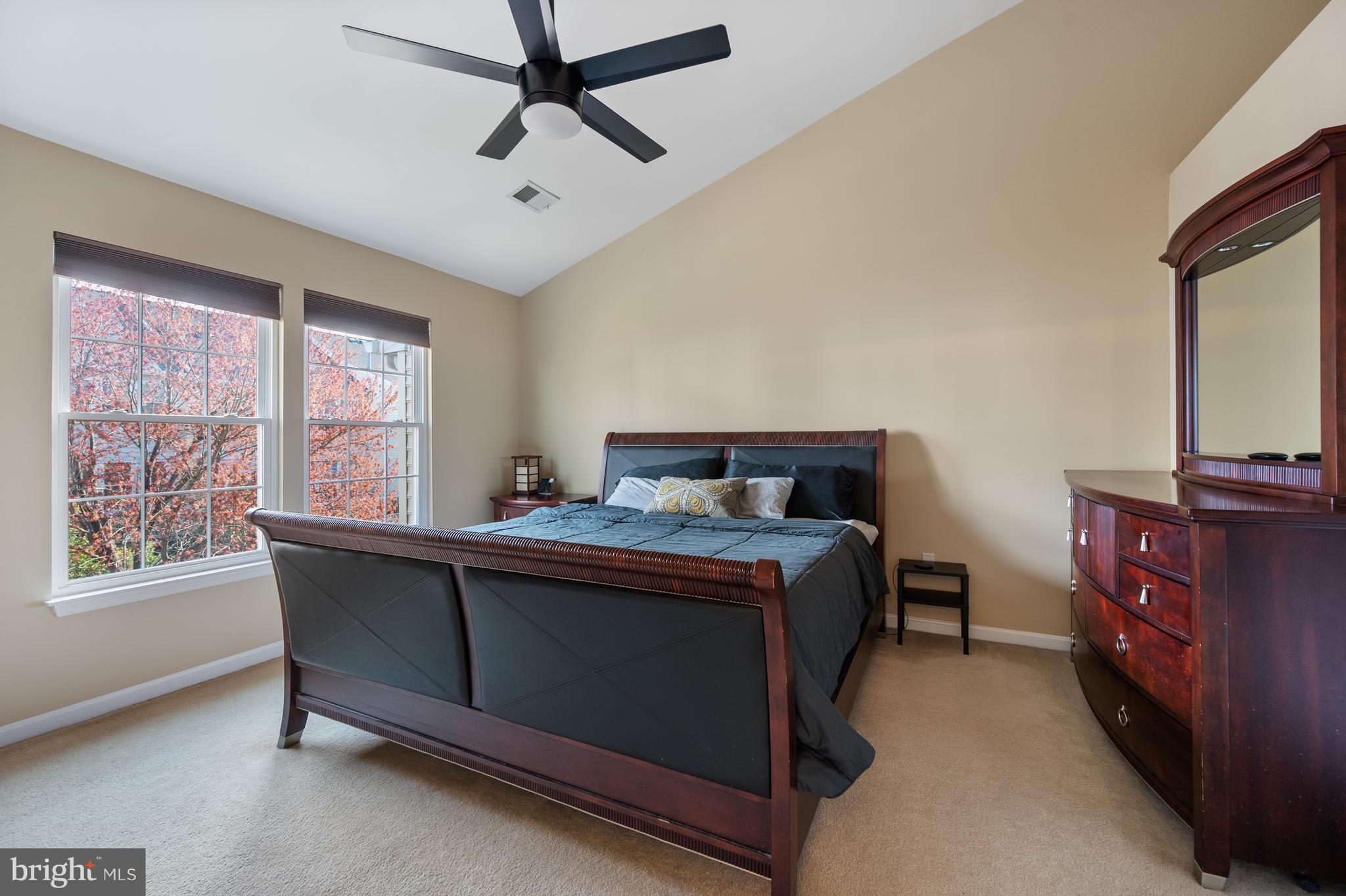 POTOMAC LAKES - Residential