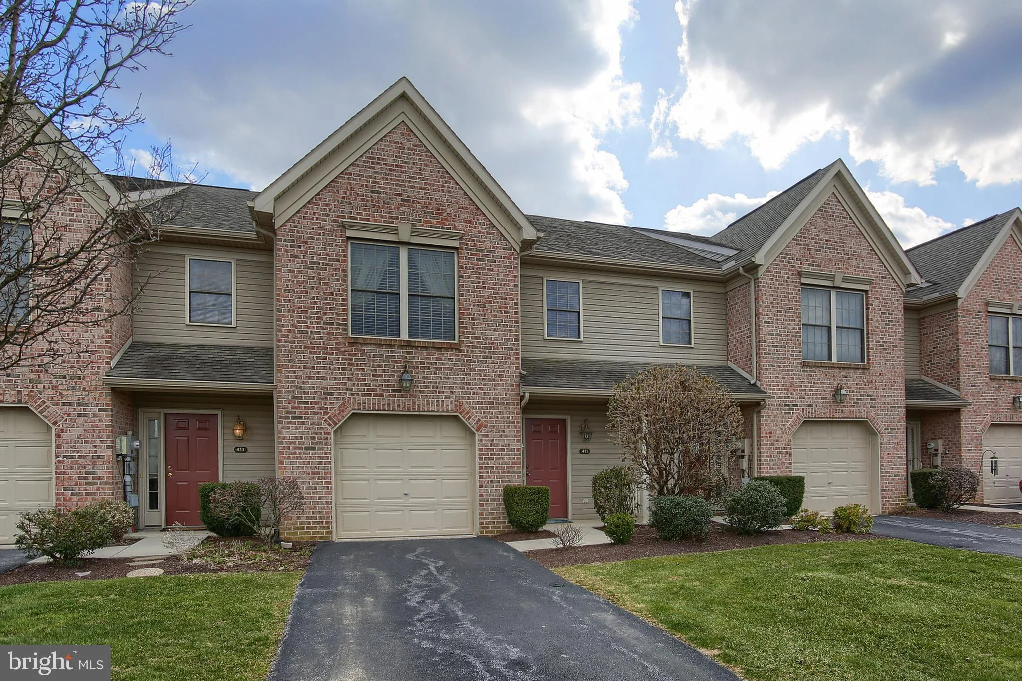451 Stonehedge Lane, Mechanicsburg, PA 17055