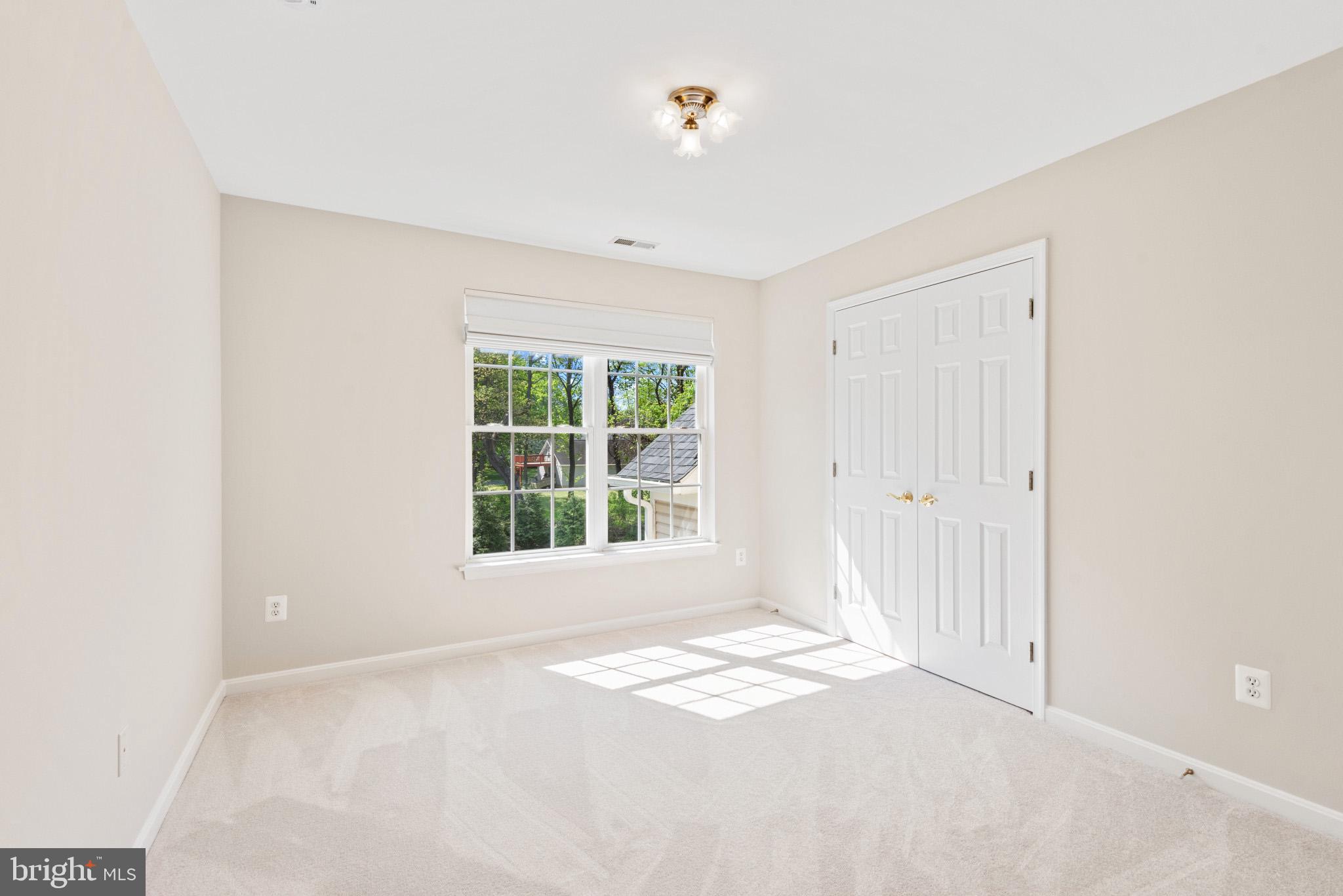 WOODFORDS GRANT - Residential