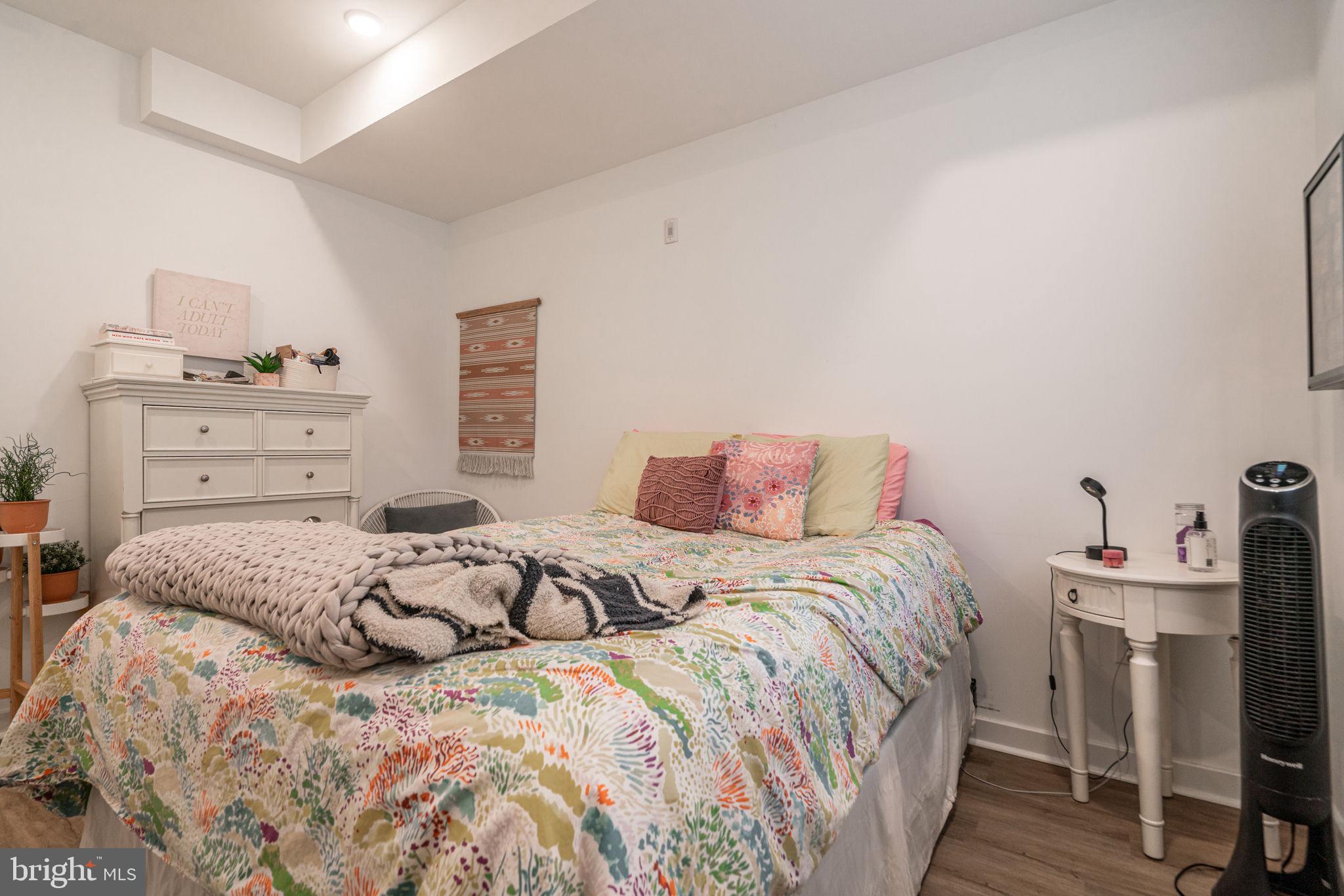 POINT BREEZE - Residential Lease