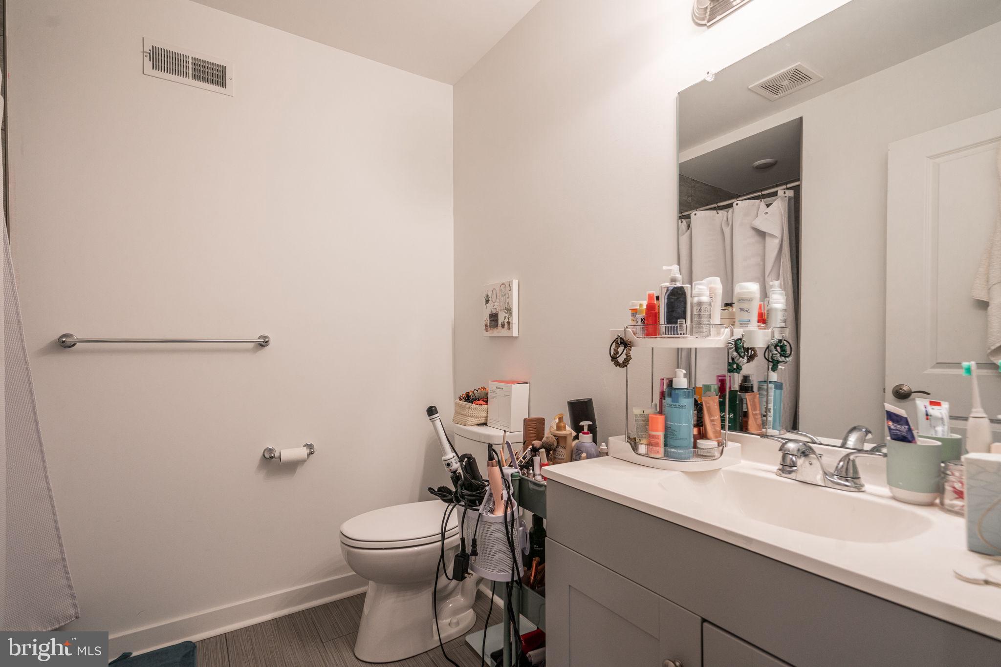 POINT BREEZE - Residential Lease