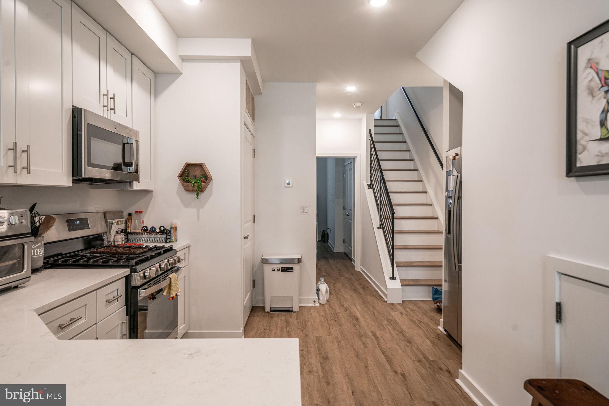 POINT BREEZE - Residential Lease