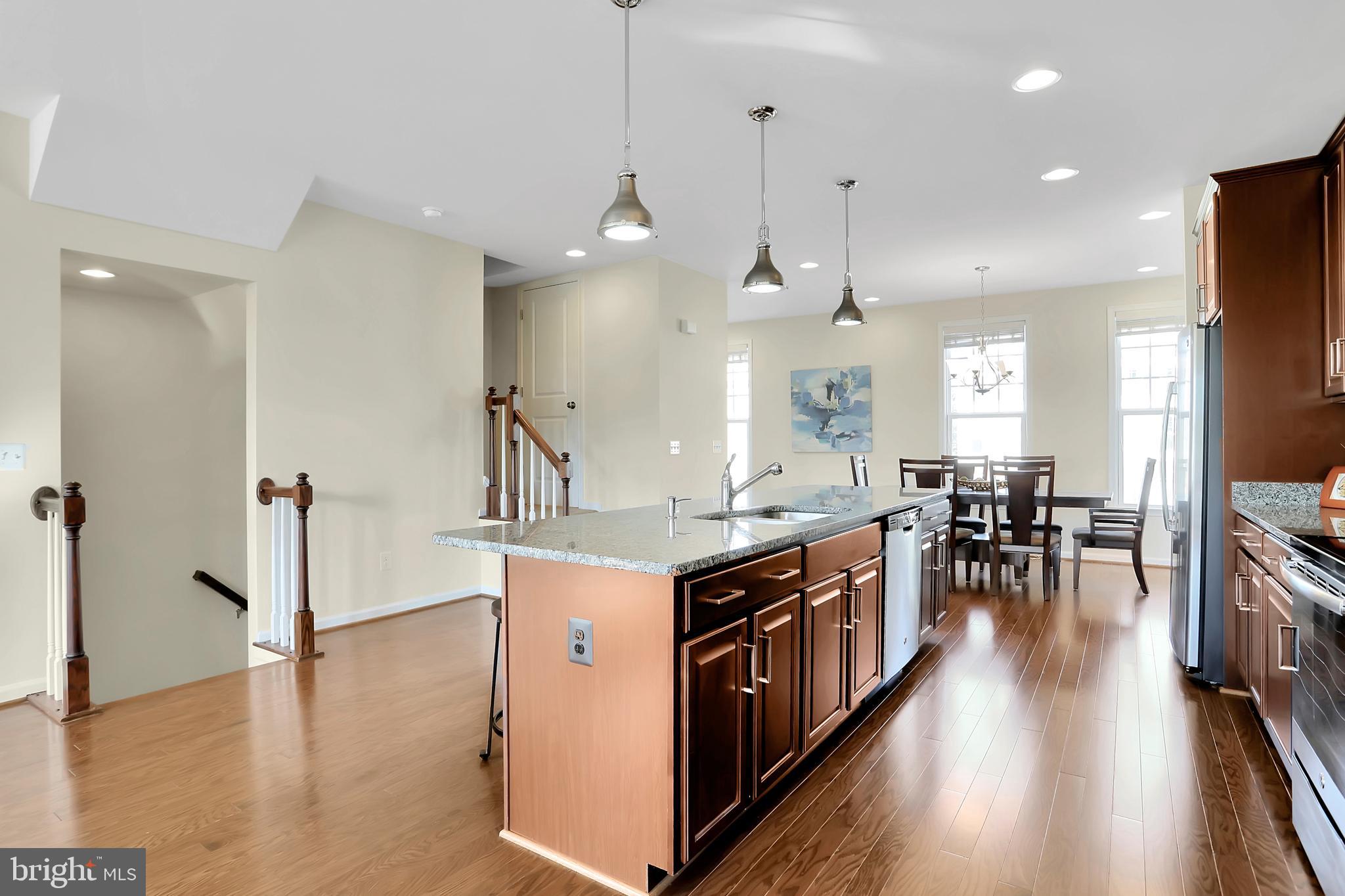 FIELDSTONE - Residential