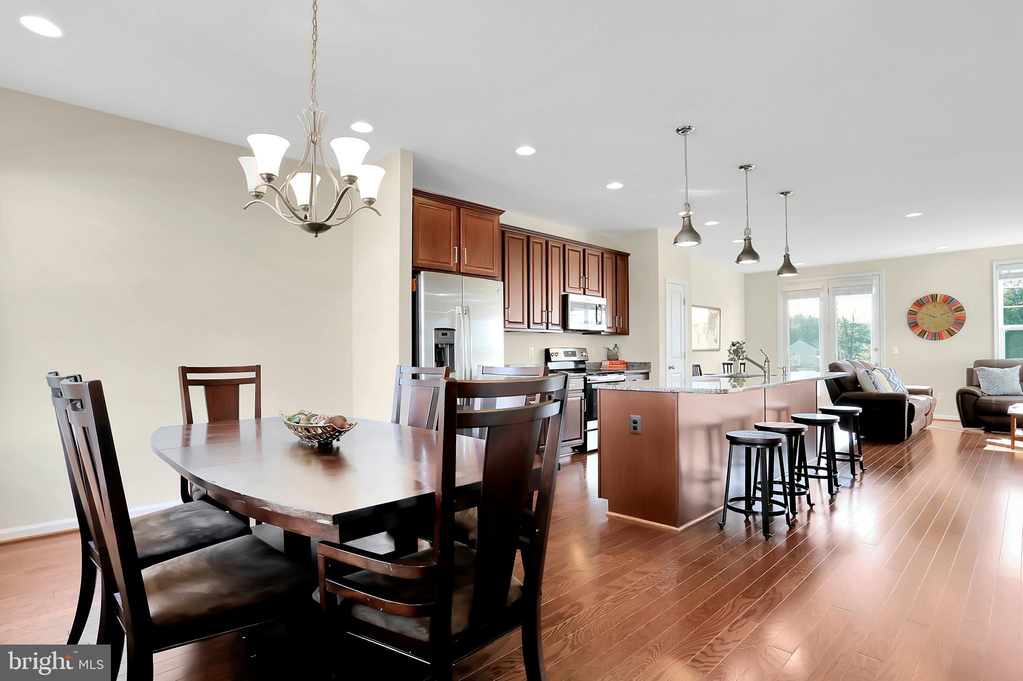 FIELDSTONE - Residential