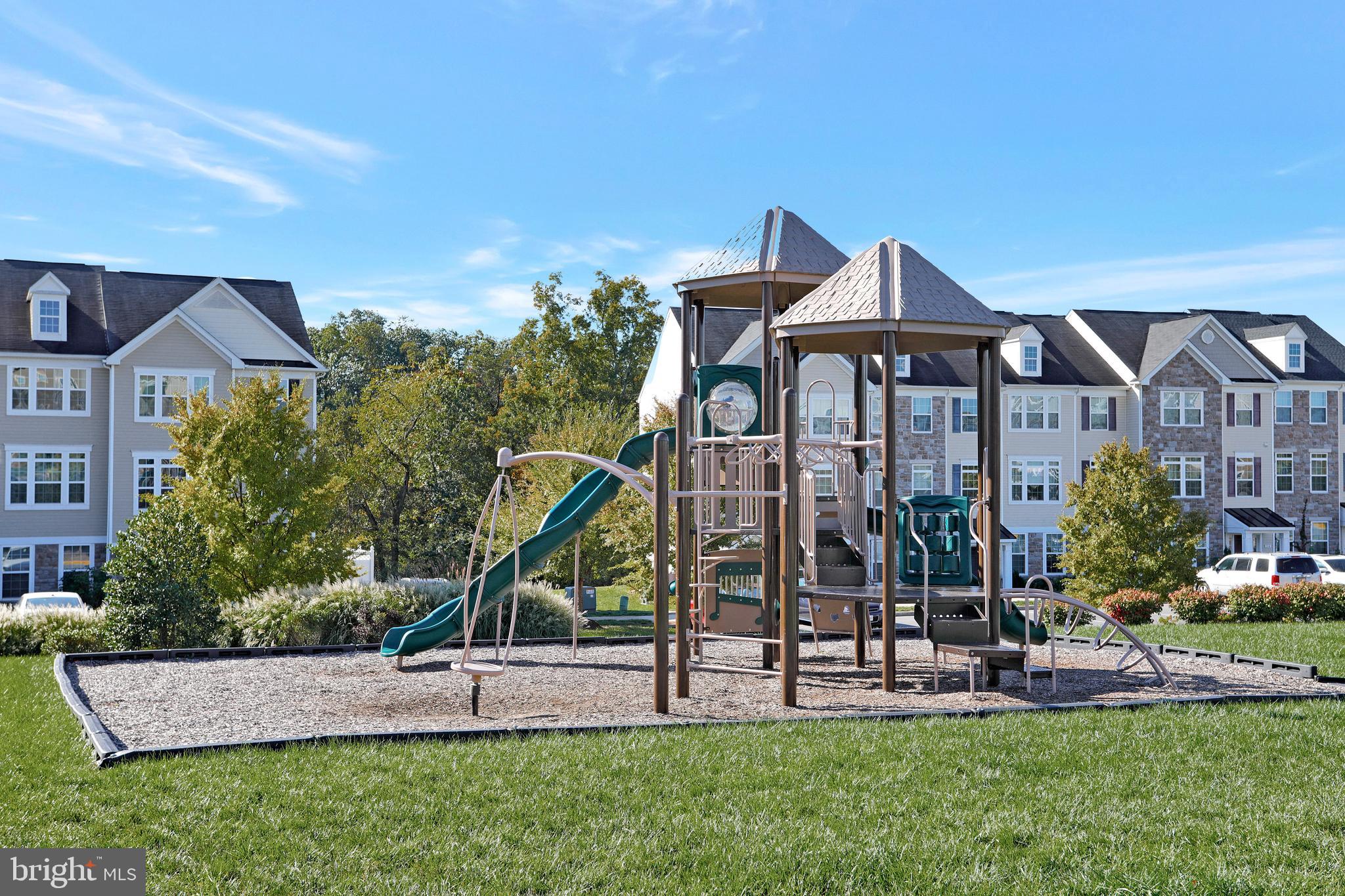 FIELDSTONE - Residential