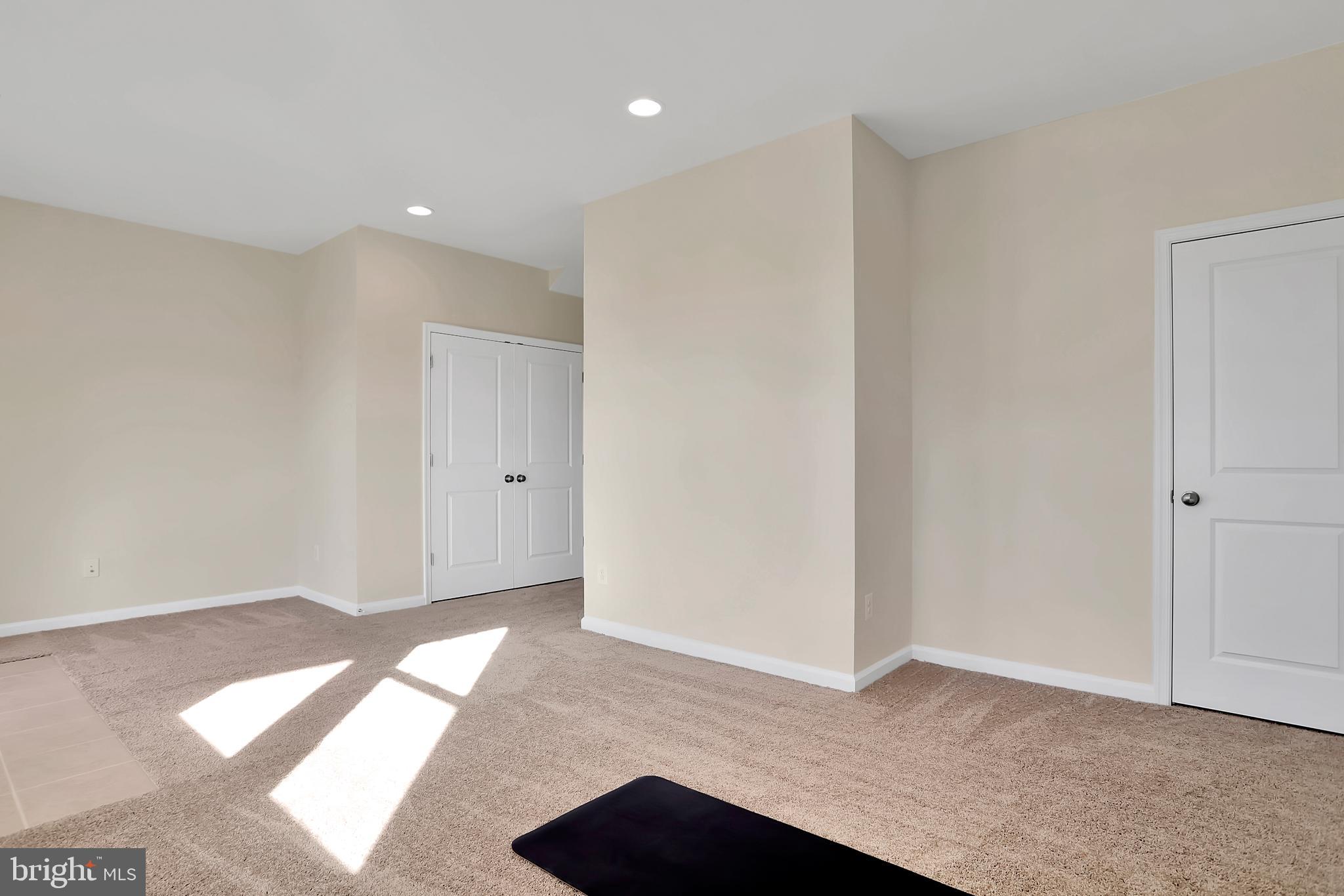 FIELDSTONE - Residential