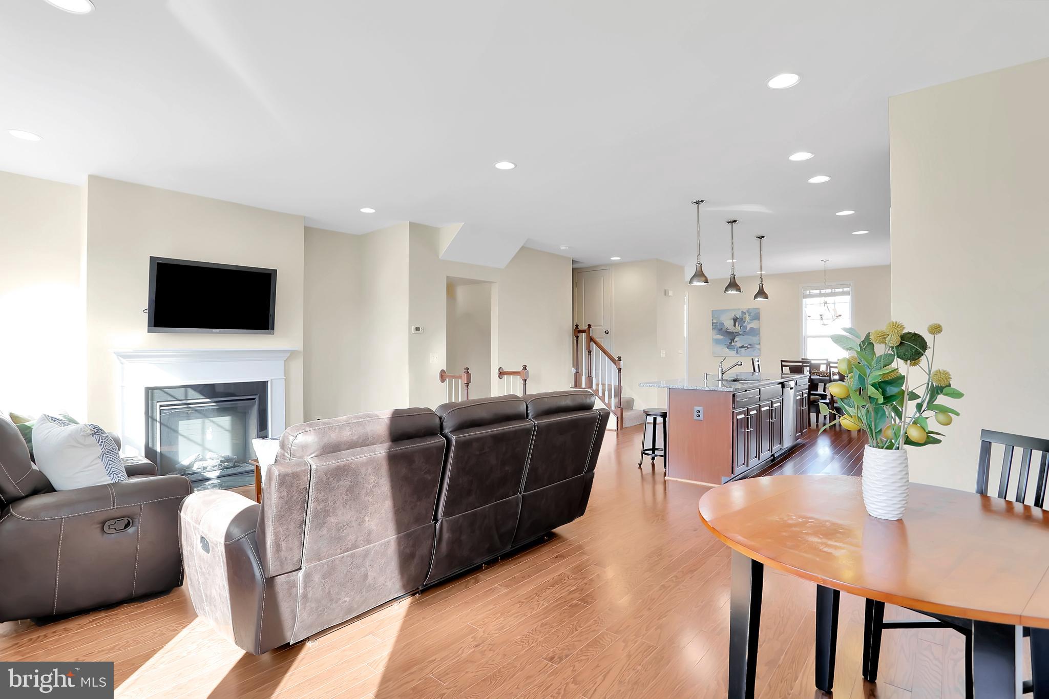 FIELDSTONE - Residential