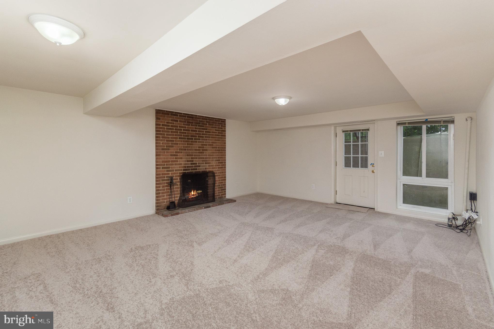 WEST GRASS RIDGE - Residential Lease